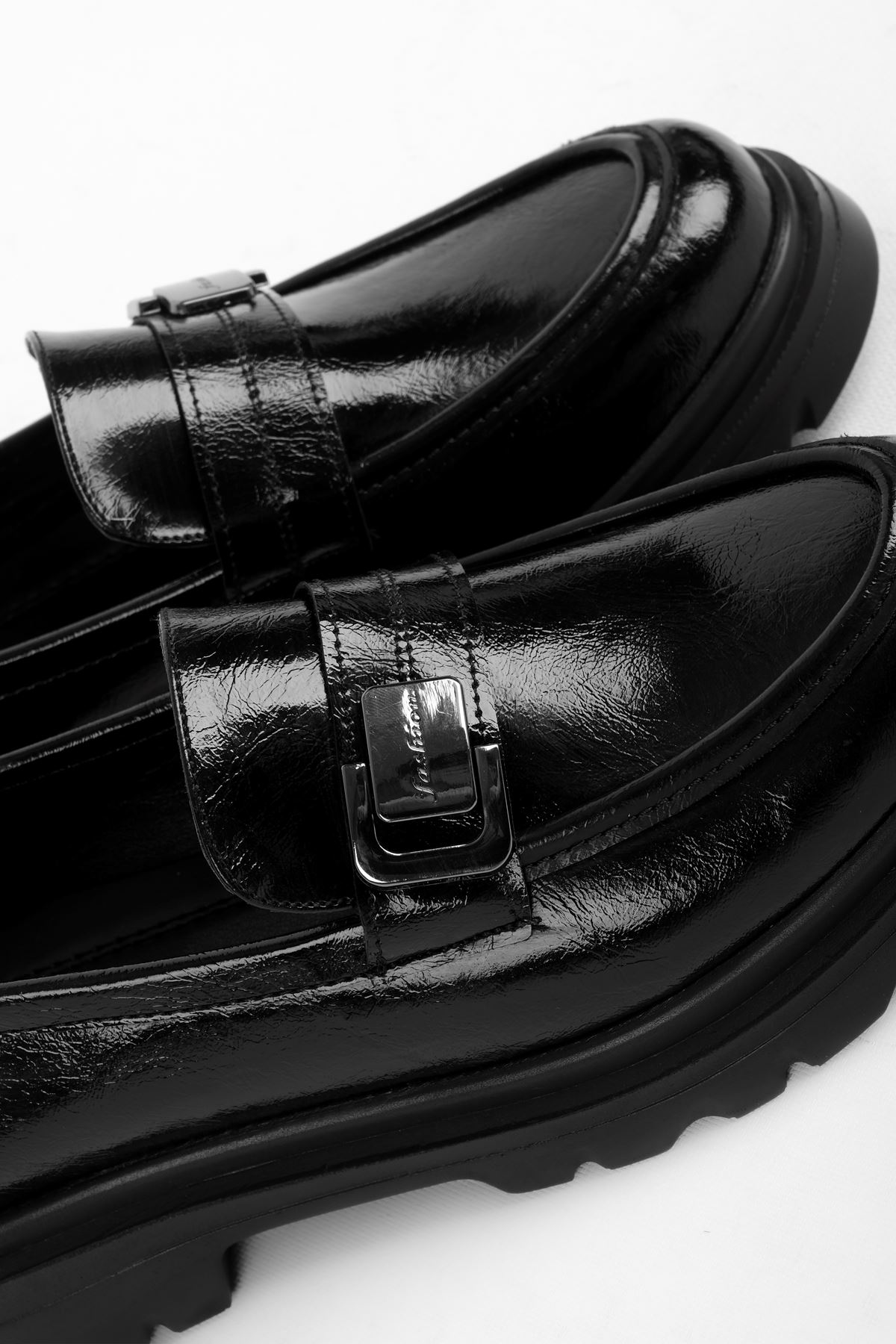 Marla Kadın Gold Toka Detaylı Dikişlli Loafer Ayakkabı b4170