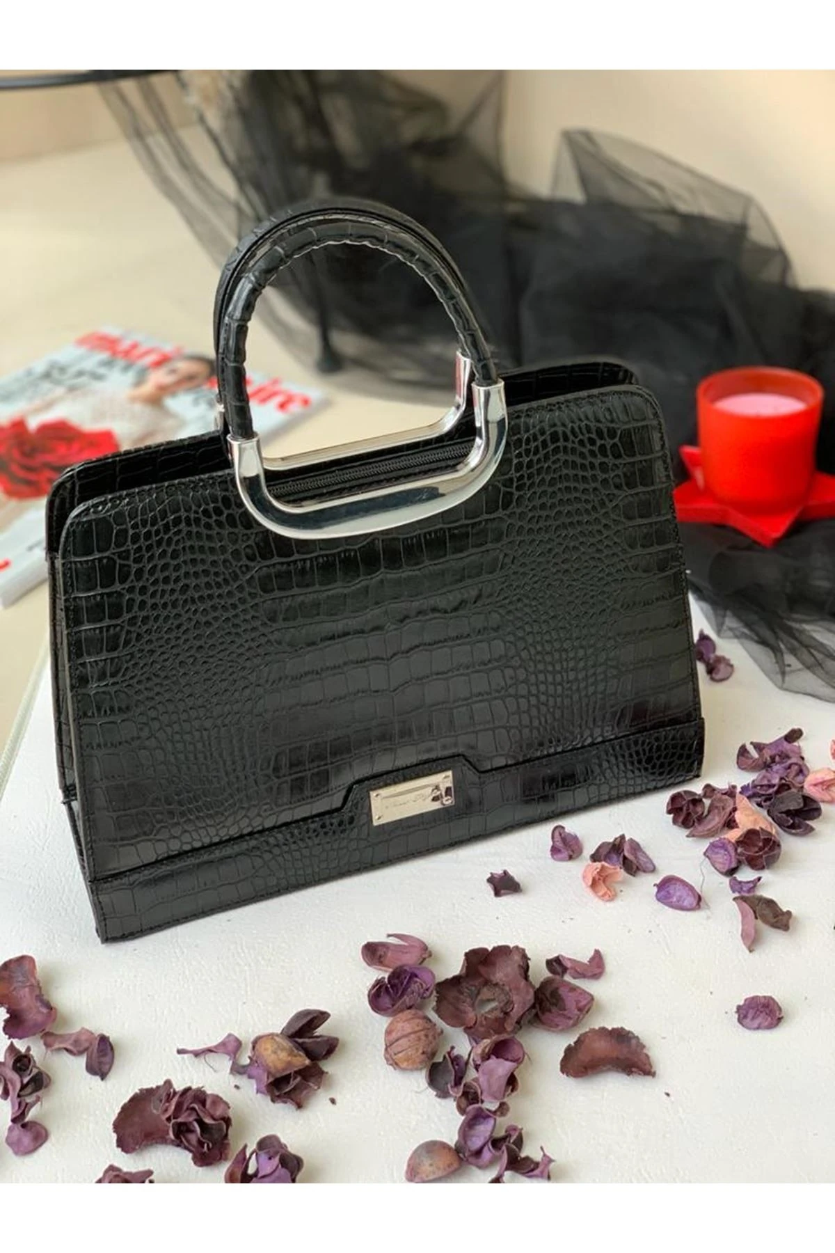 ORTA BOY KARE ÇANTA