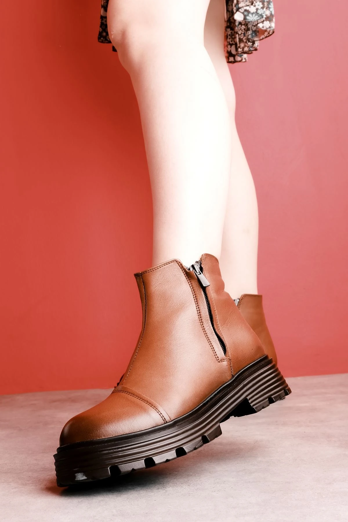 Twelve KAdın Hakiki Deri Dikiş Detaylı Çift Fermuarlı Bot