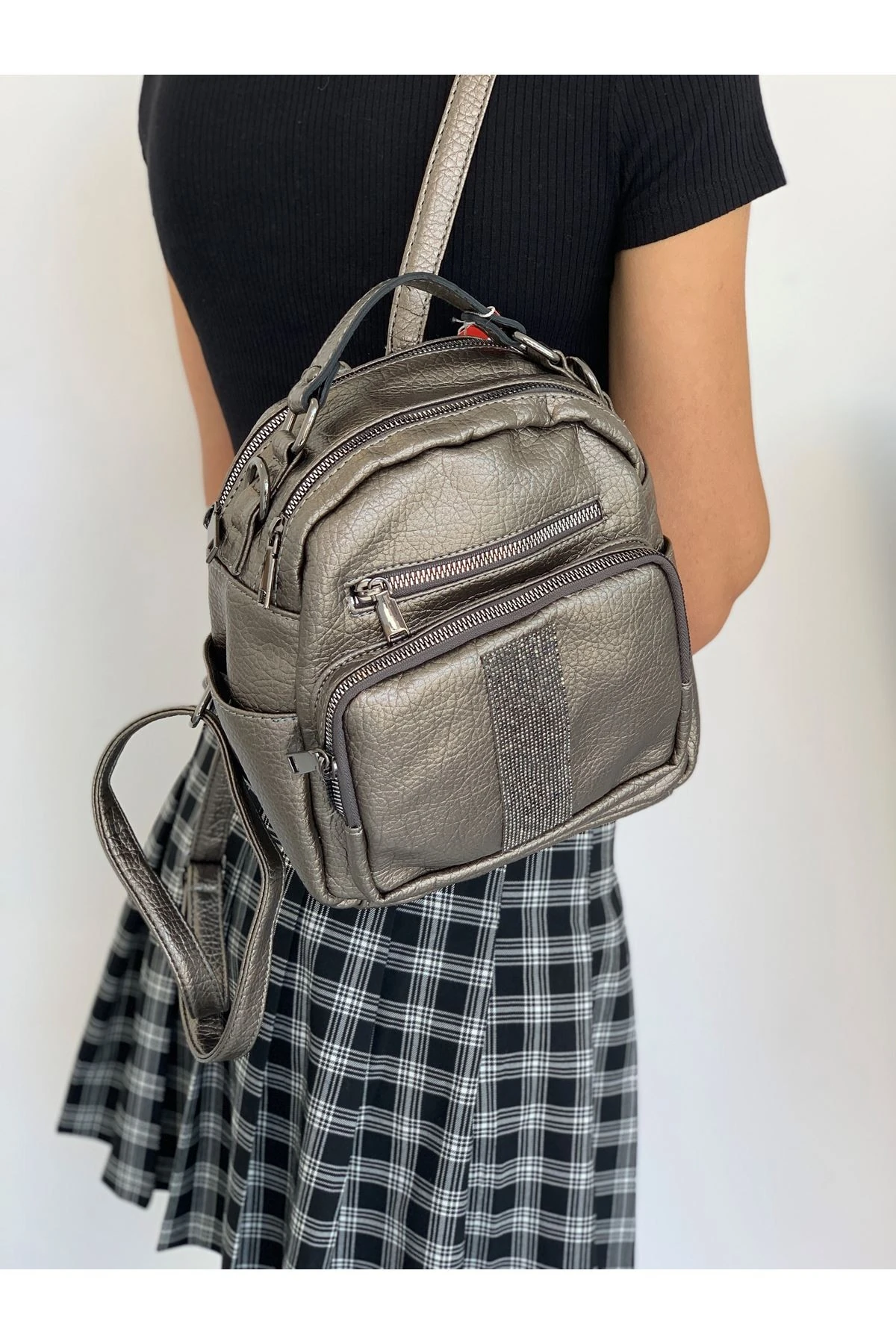 AKİLA TAŞLI BAYAN ÇANTASI