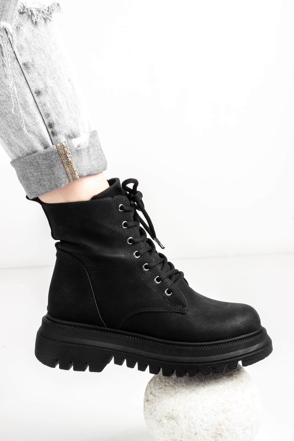 BLİSSE KALIN TABAN KADIN POSTAL 1674