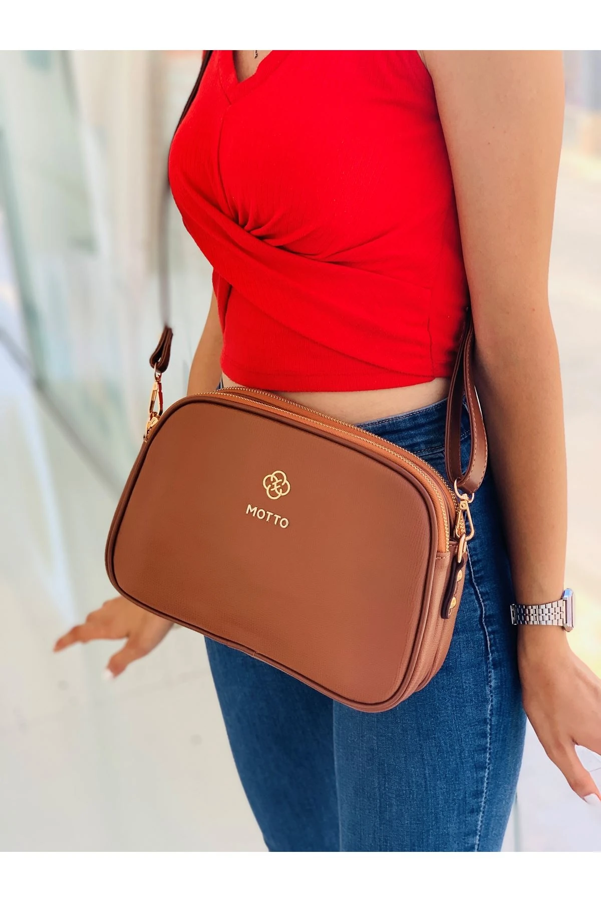 Motto Yoncalı Çanta