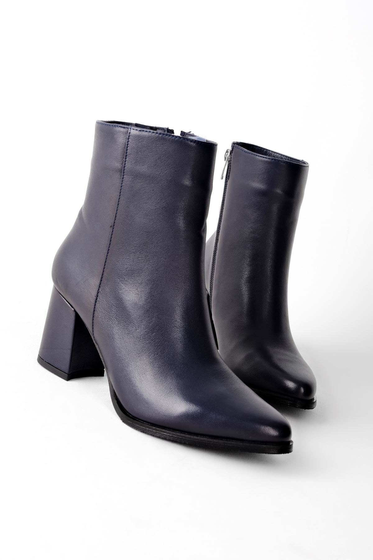 Lally Kadın Hakiki Deri Fermuarlı Topuklu Bot
