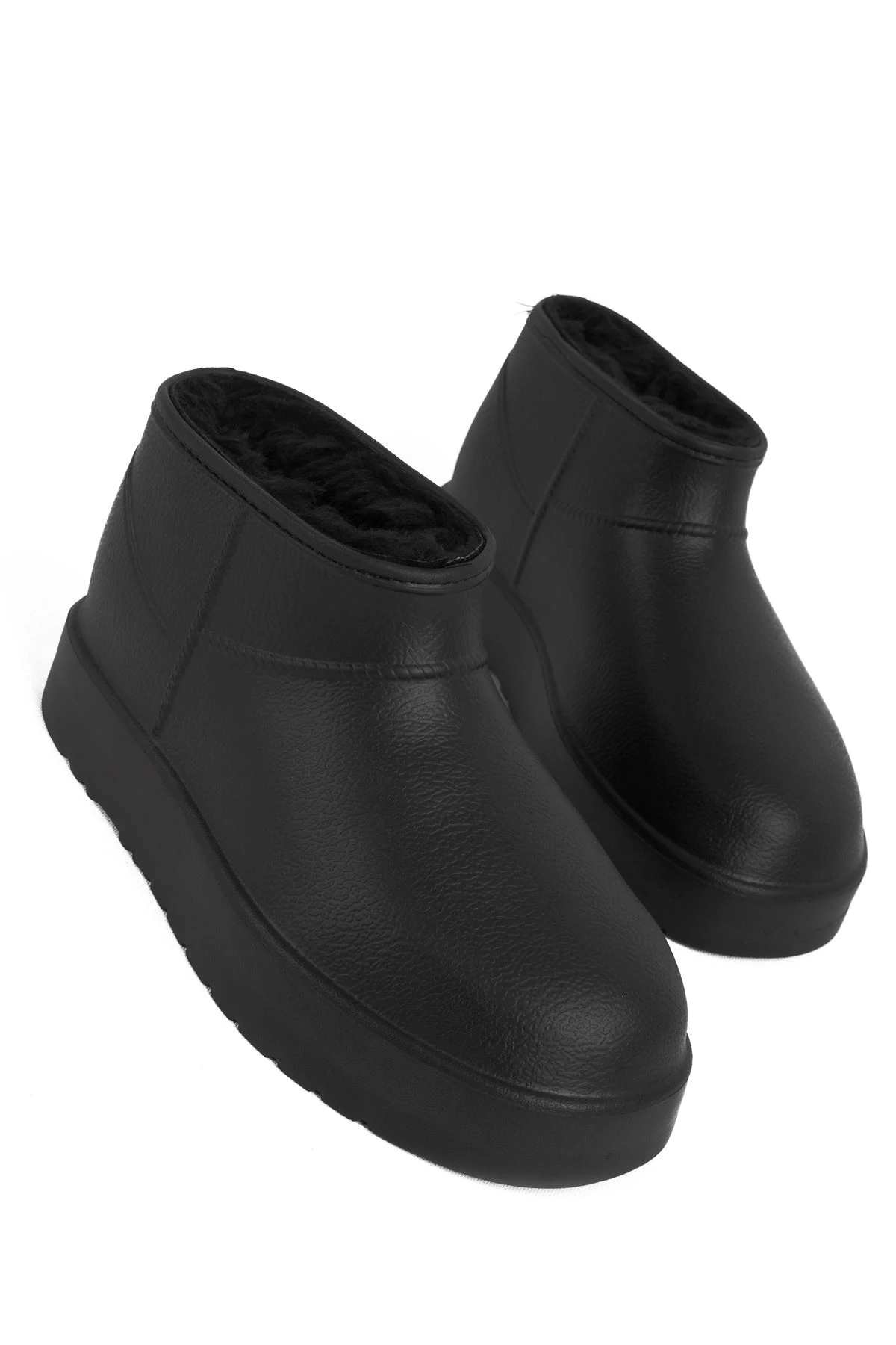 Rude Kadın İçi Tüylü Cilt Deri Detaylı Bilek Boy Bot b4172 - SİYAH