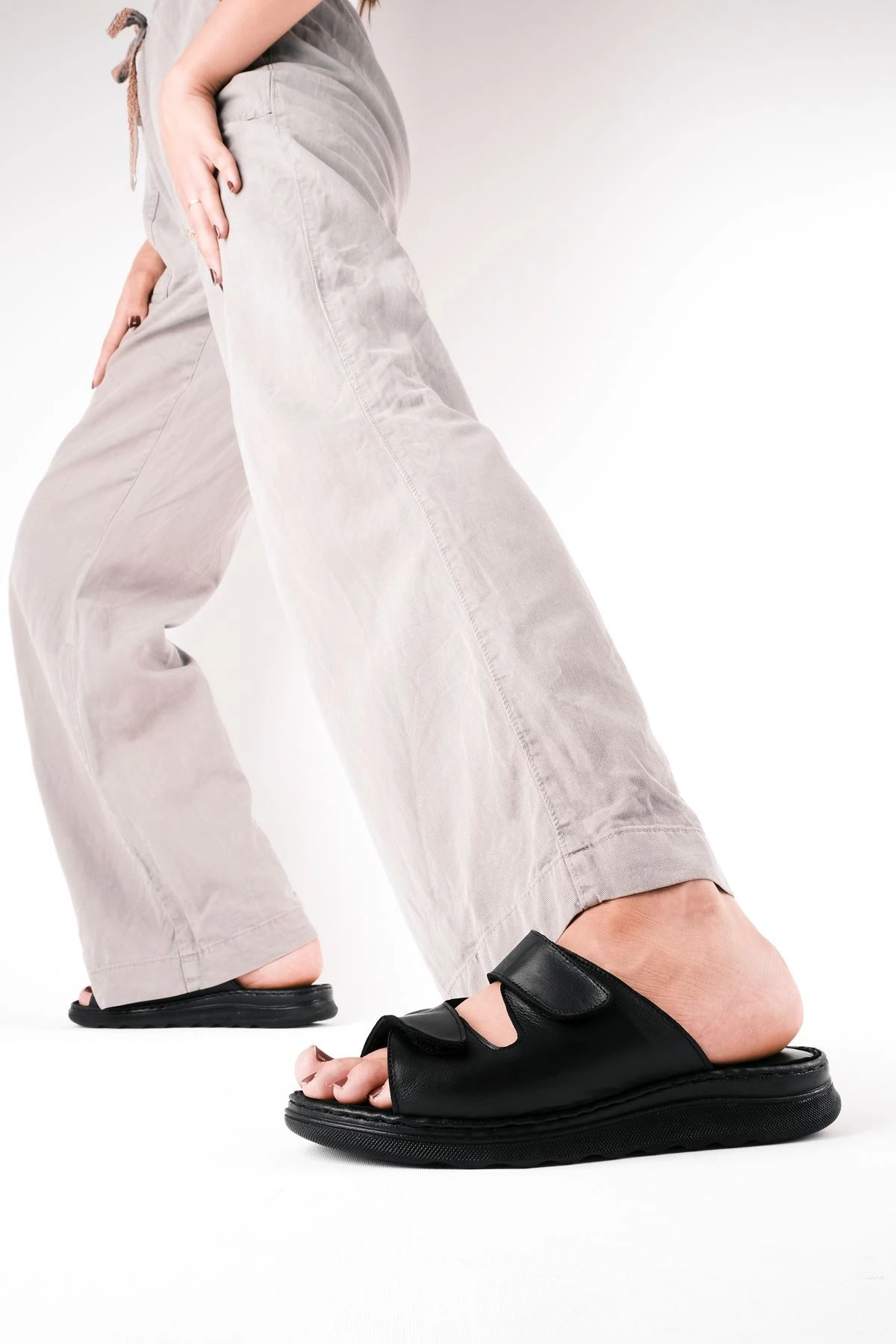 Jolly Bantlı Hakiki Deri Kadın Terlik