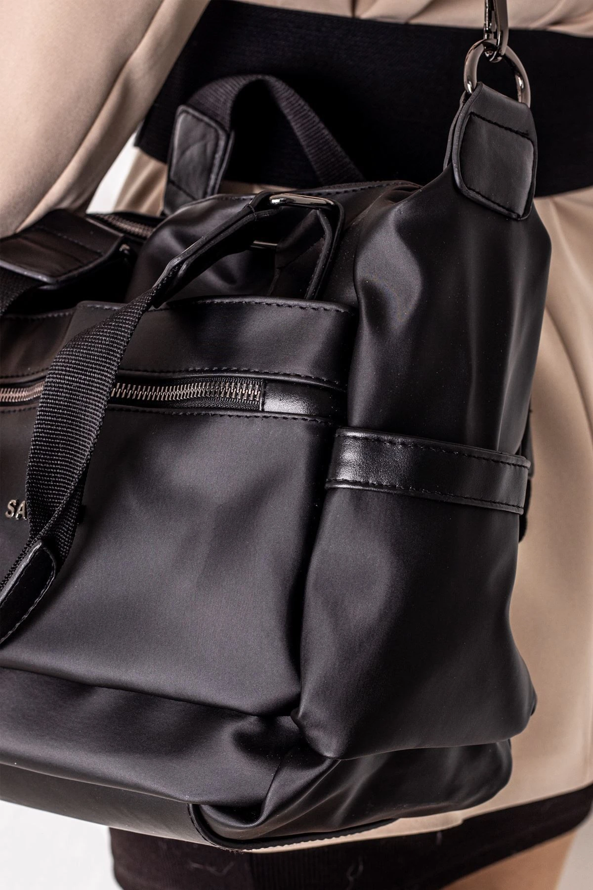 ISOLE KADIN OMUZ ÇANTASI