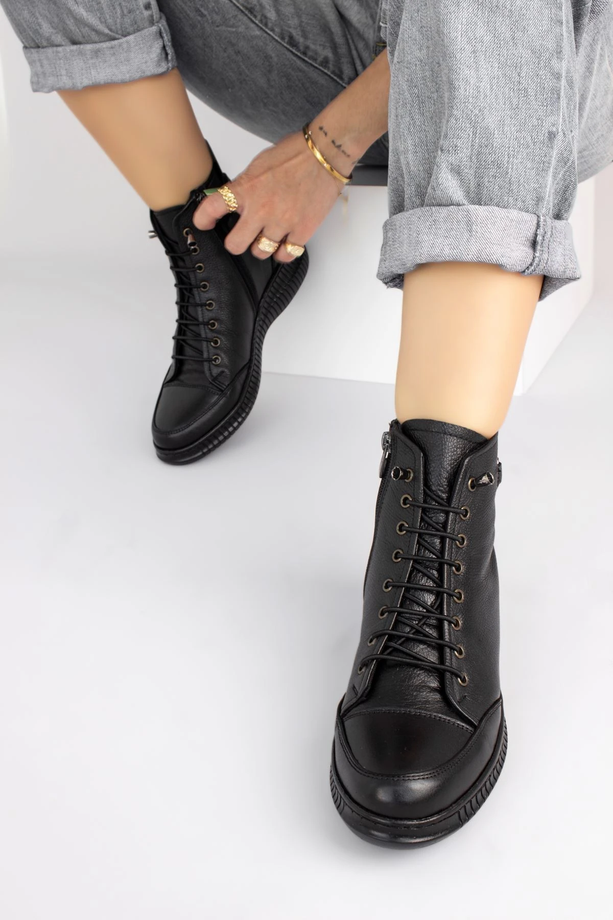 SOPHİA KADIN HAKİKİ DERİ BOT