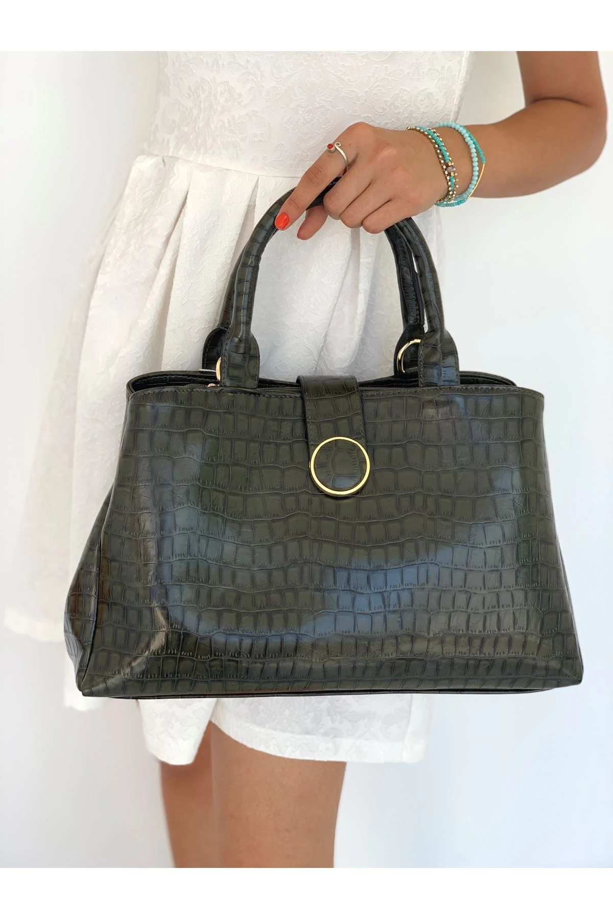 Düğmeli Büyük El Çantası