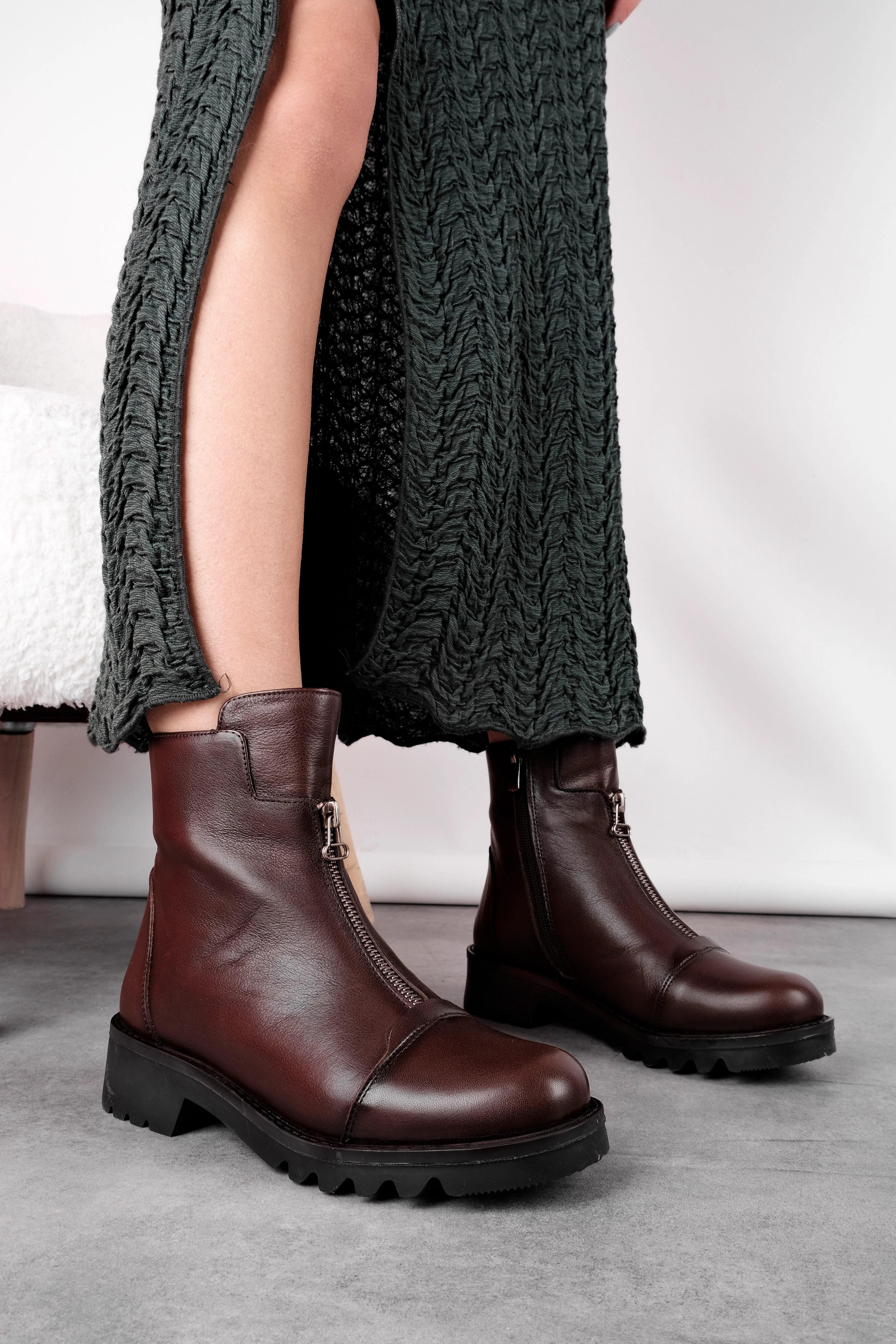 Videas Kadın Hakiki Deri Fermuar Detaylı Dikiş Detaylı Bot - KAHVERENGİ