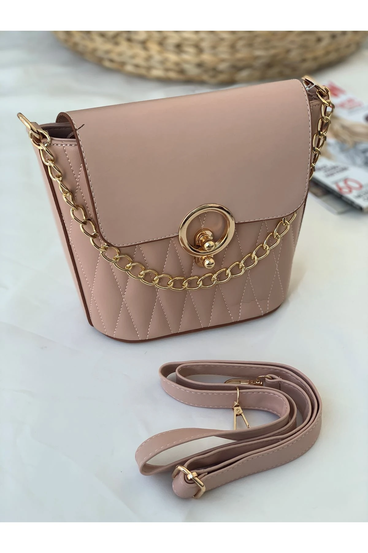 Metal detayli çanta