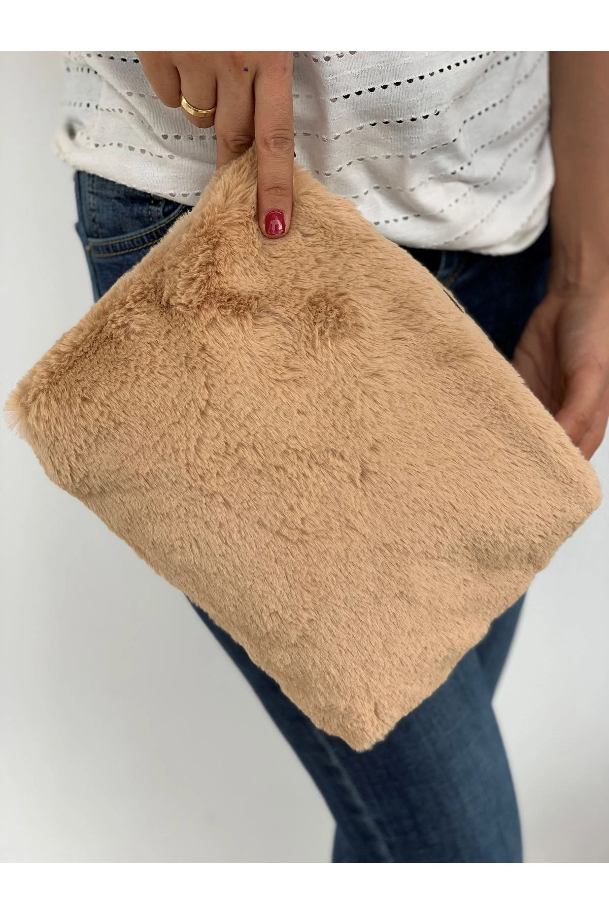 PELUŞ PORTFÖY ÇANTA