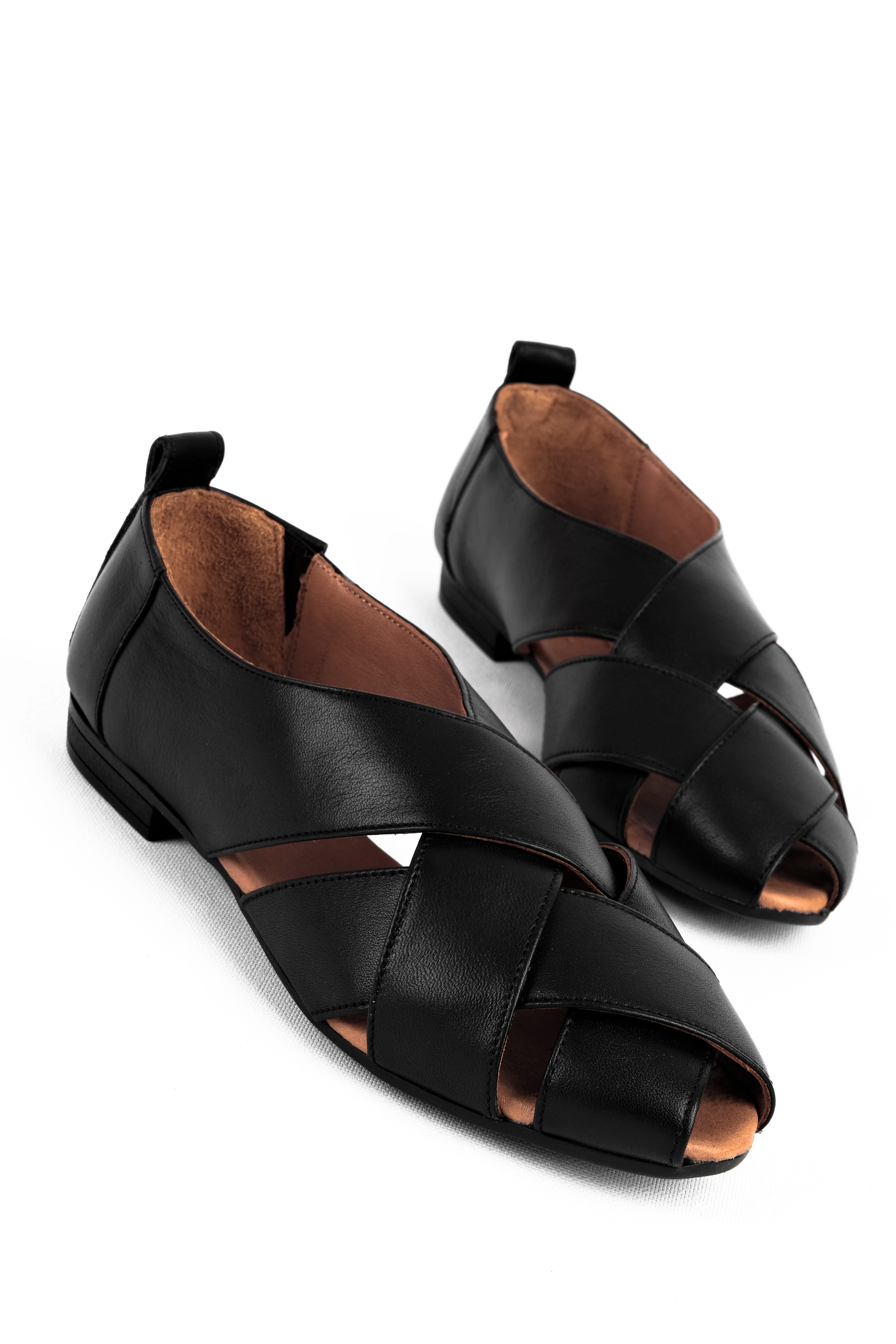 Hannah Kadın Hakiki Deri Çapraz İç İçe Bantlı Babet (B4283) - SİYAH