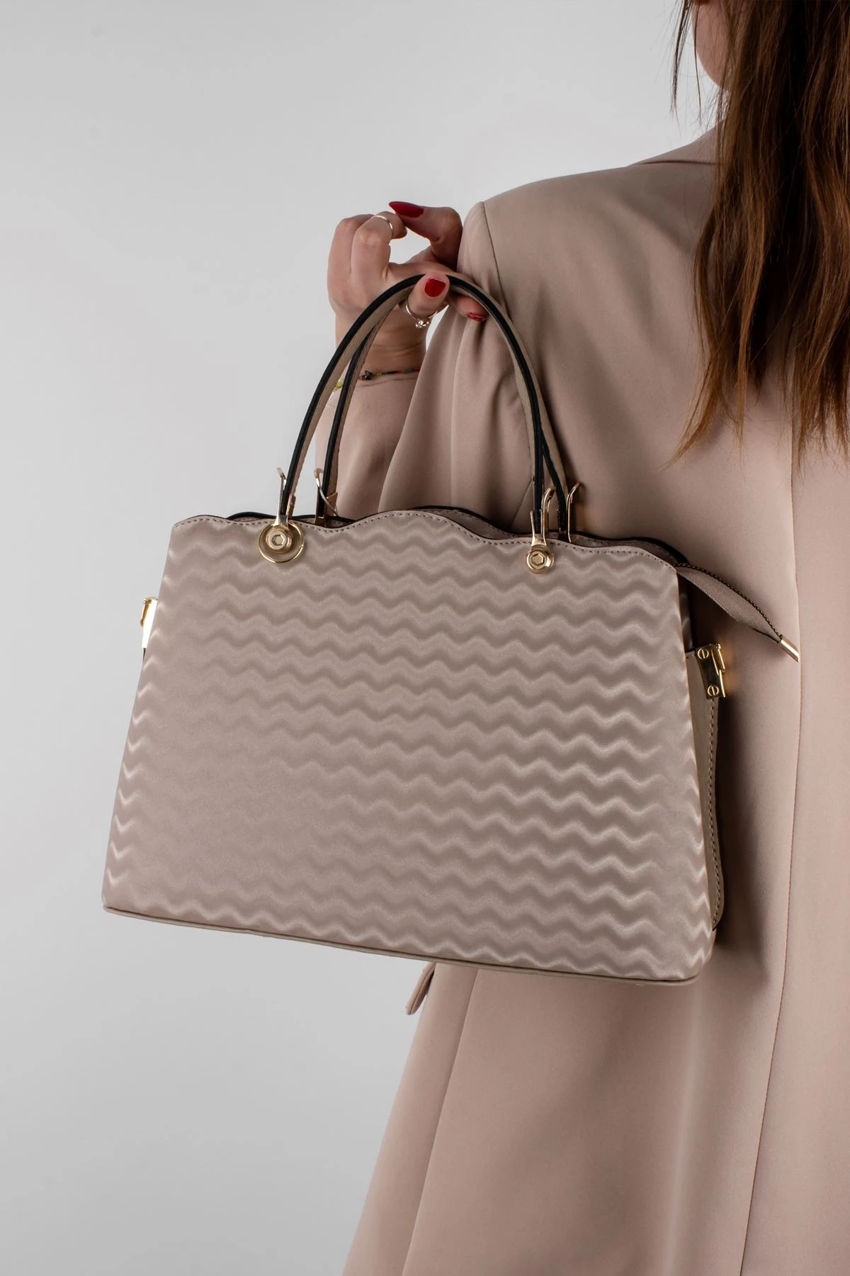 Kadın Çanta Sert Taban Dalgalı Desen