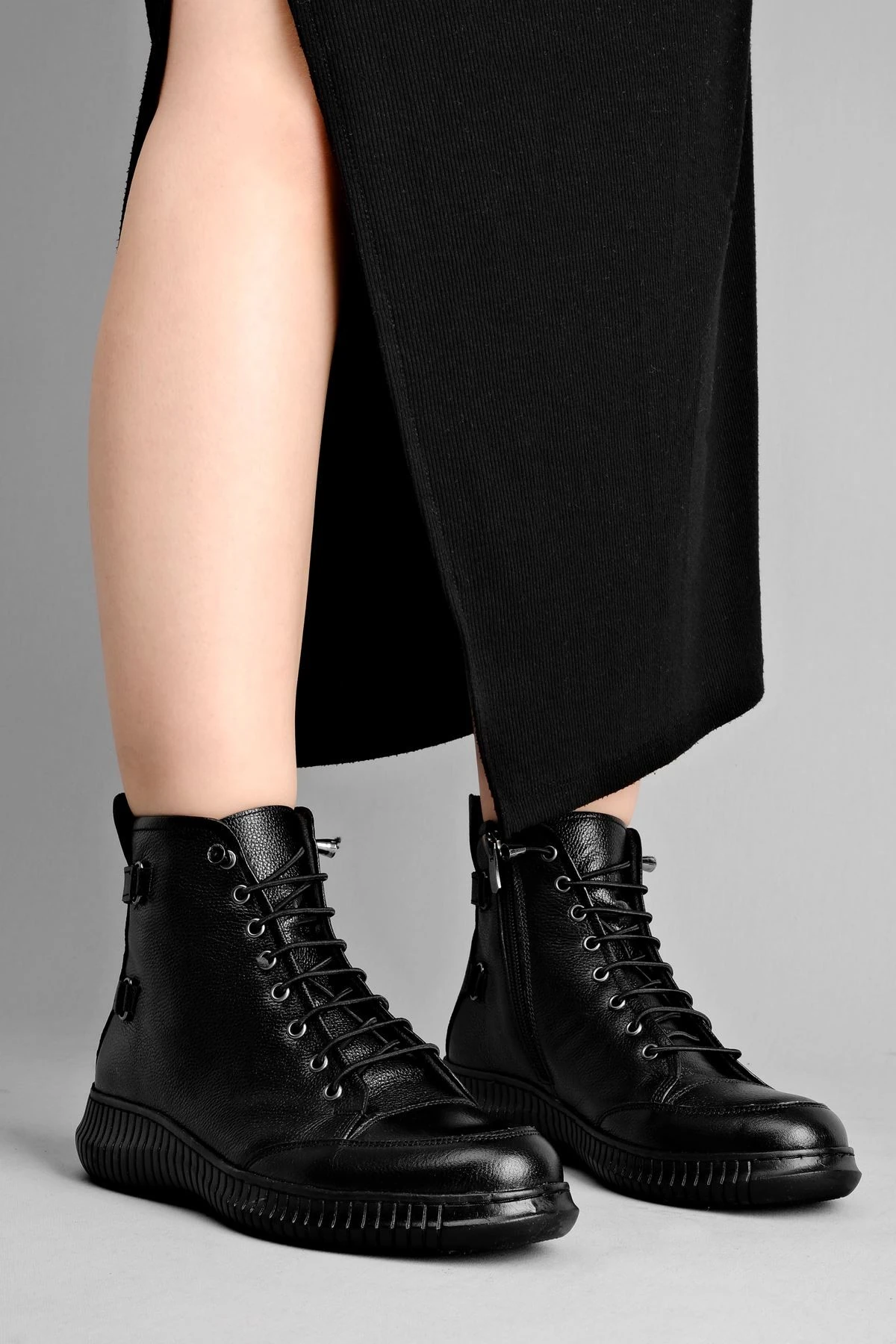 SOPHİA KADIN HAKİKİ DERİ BOT