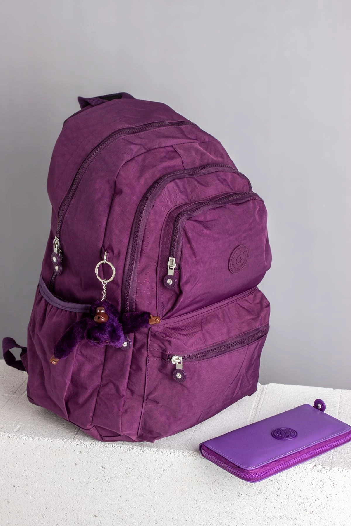 KRINKIL SU GEÇİRMEZ ALTTAN FERMUARLI SIRT ÇANTASI