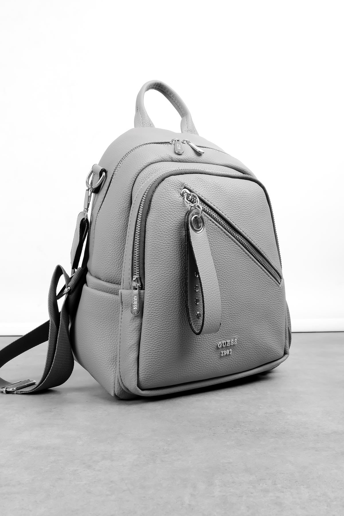 Kadın Önünden Çapraz Fermuar Detaylı Sırt Çantası 2792