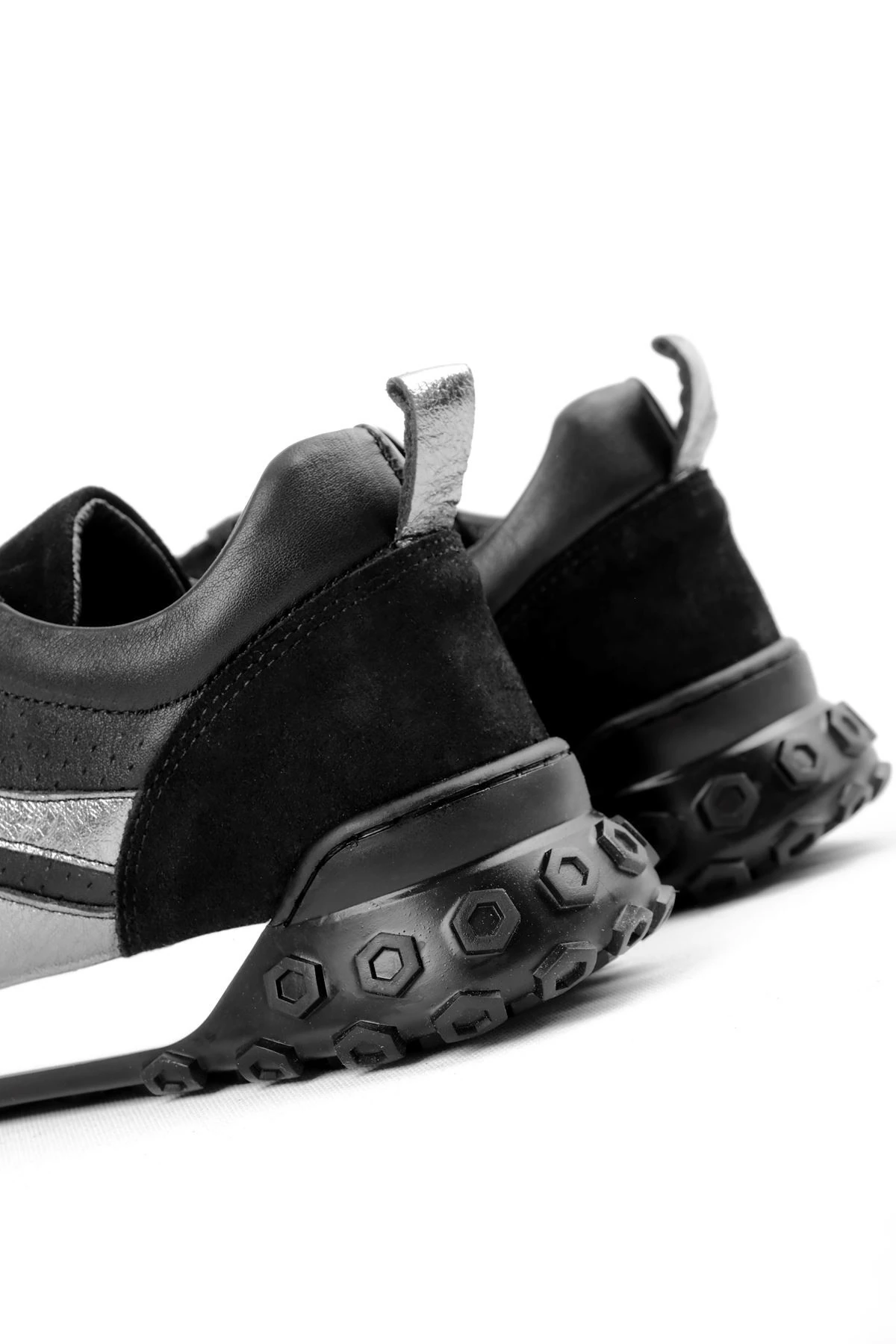 Abroad Kadın Hakiki Deri Bağcıklı Dikiş Detaylı Nubuk Spor Ayakkabı 3647 - siyah