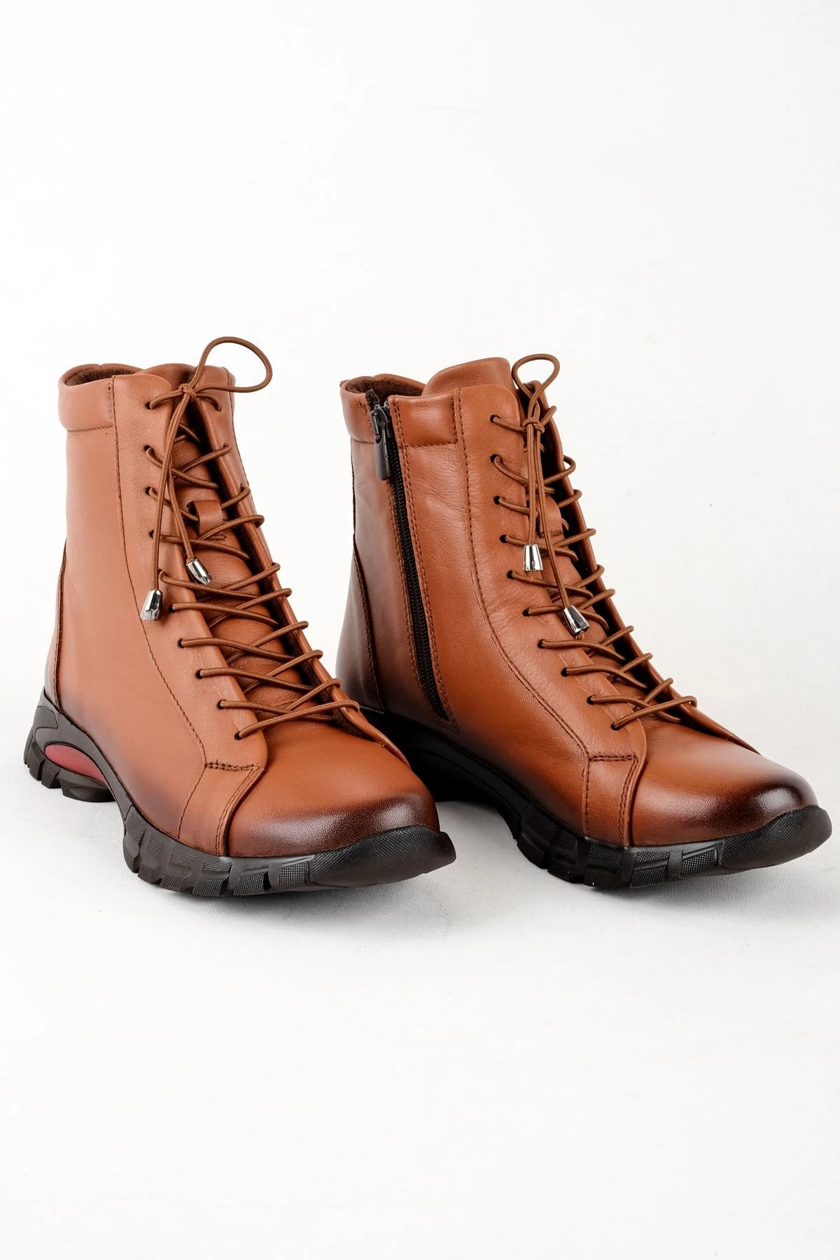 Ovva Kadın Hakiki Deri Bağcık Detaylı Fermuarlı Bot