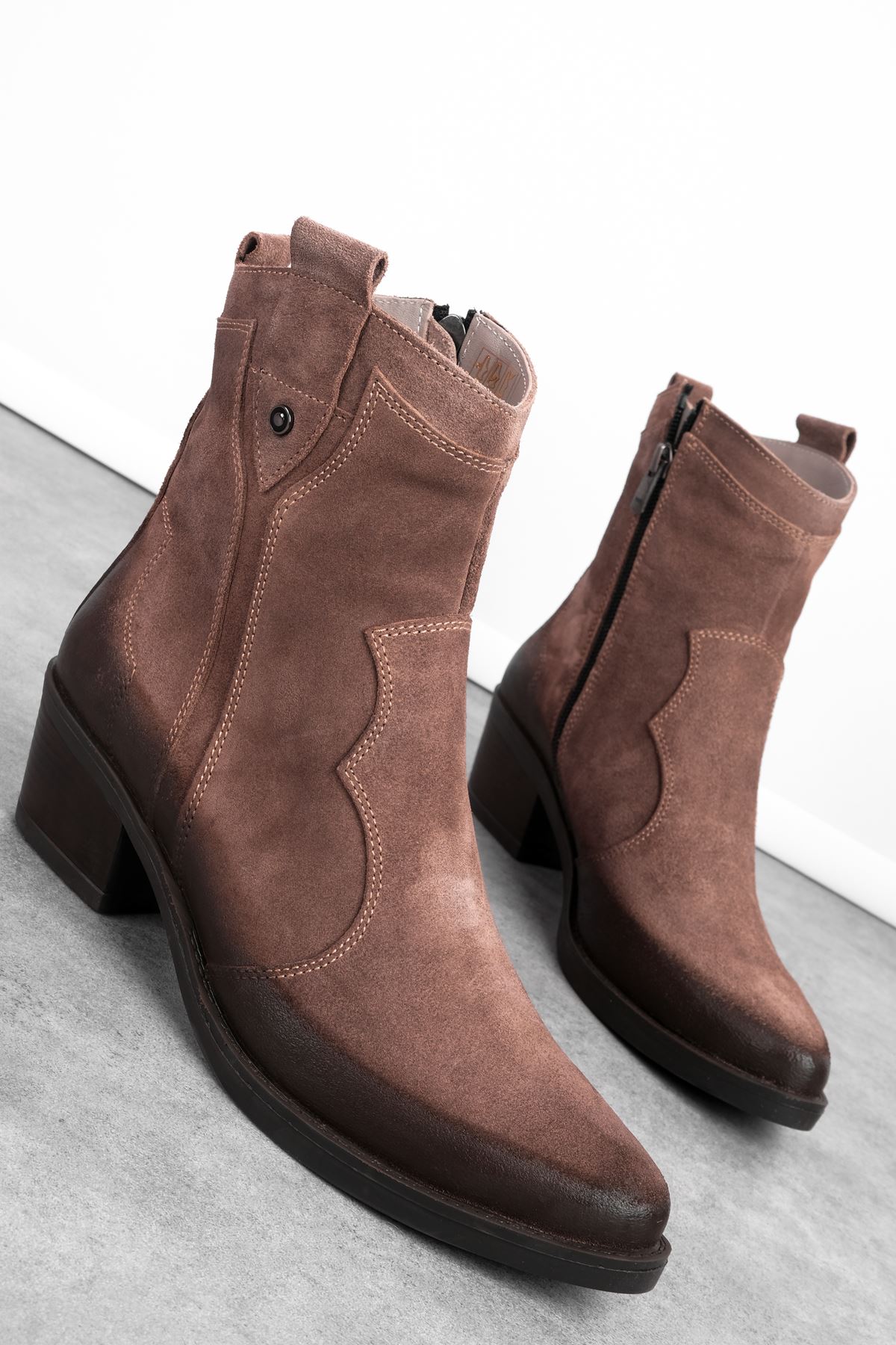 Catalina Kadın Hakiki Deri Dikiş Detaylı Kovboy Bot b4152 - K.VİZYON