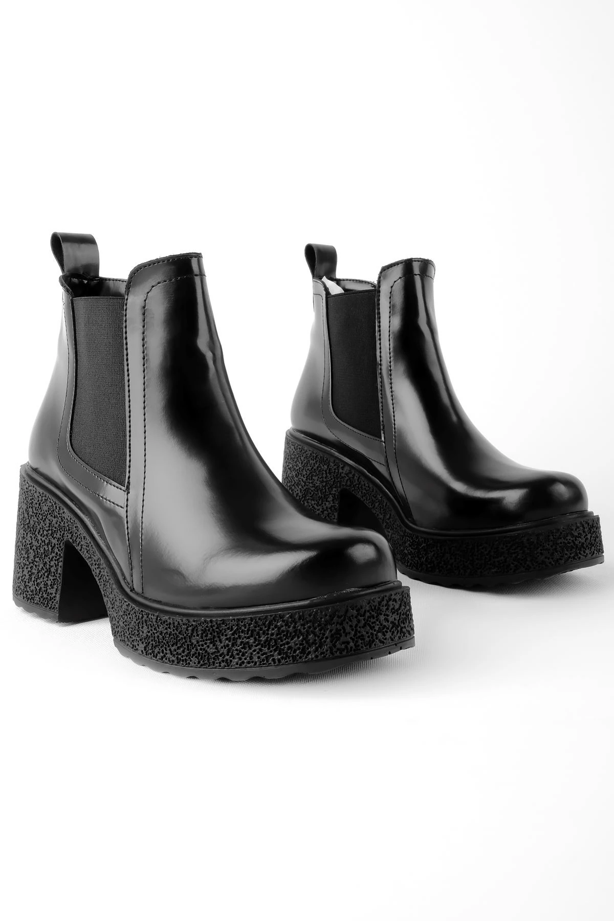 Zack Kadın Yüksek Tabanlı Lastikli Topuklu Bot