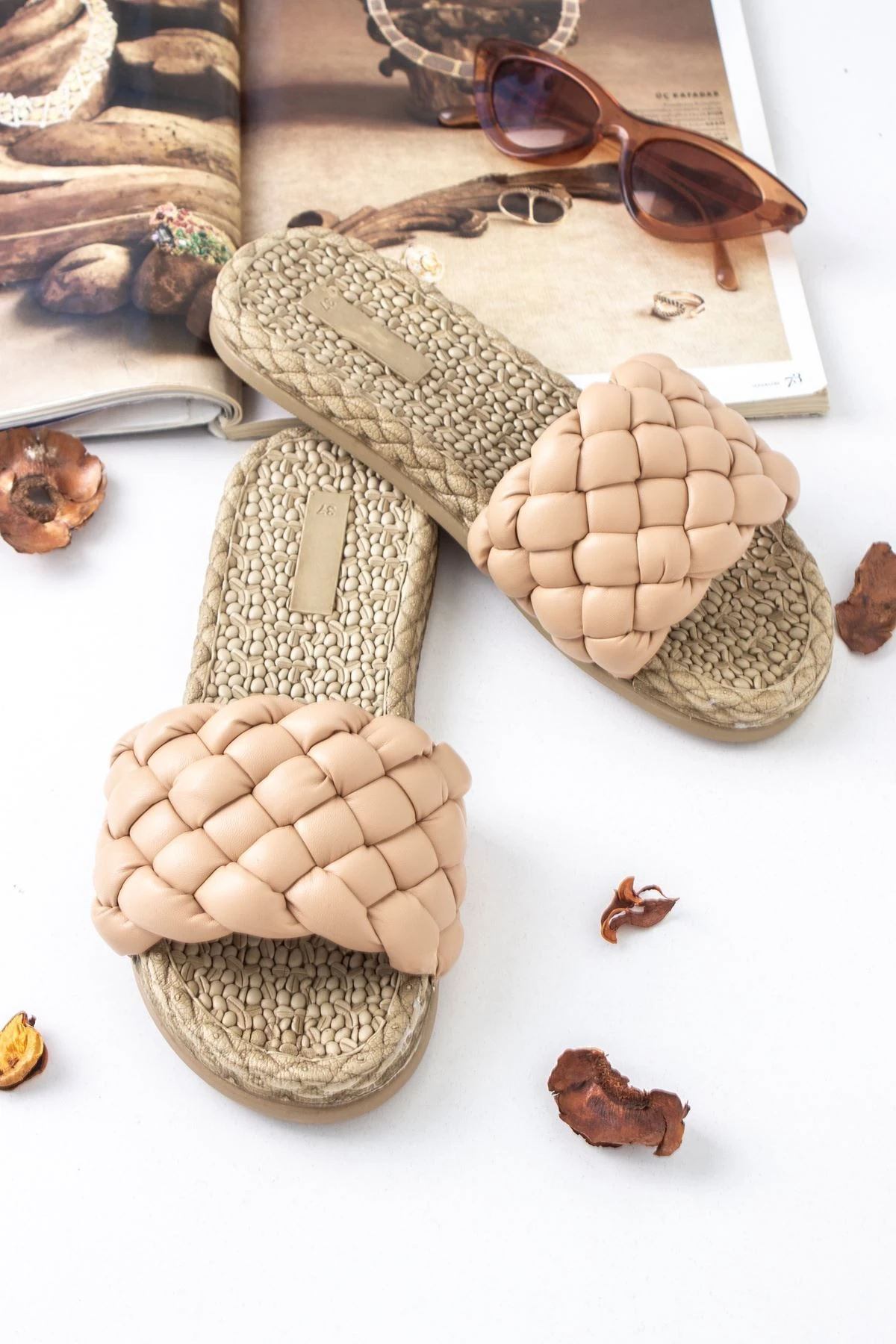 BOĞUMLU YUMUŞAK KADIN TERLİK