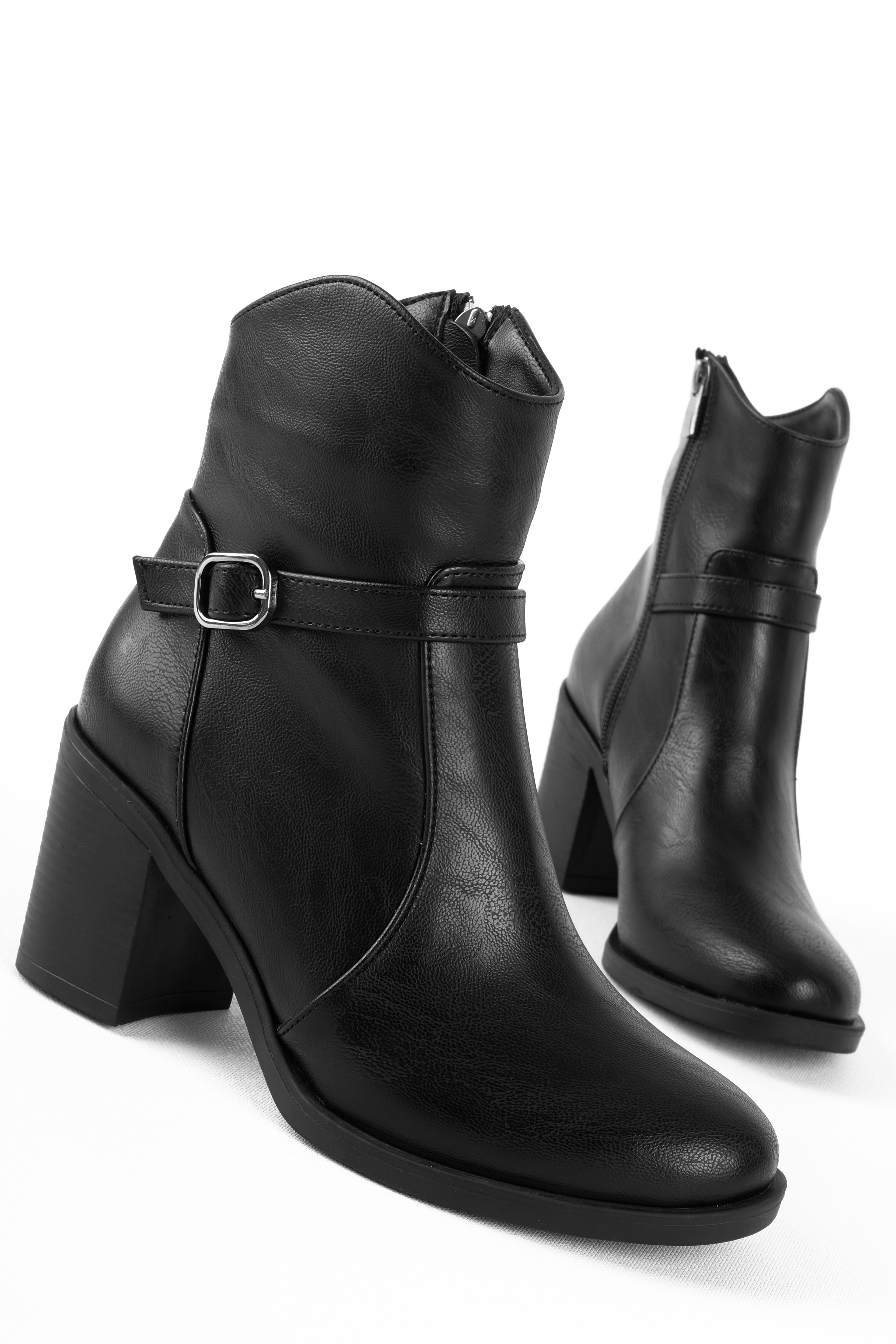 Main Kadın Kemer Toka Detaylı Topuklu Bot 4252 - SİYAH