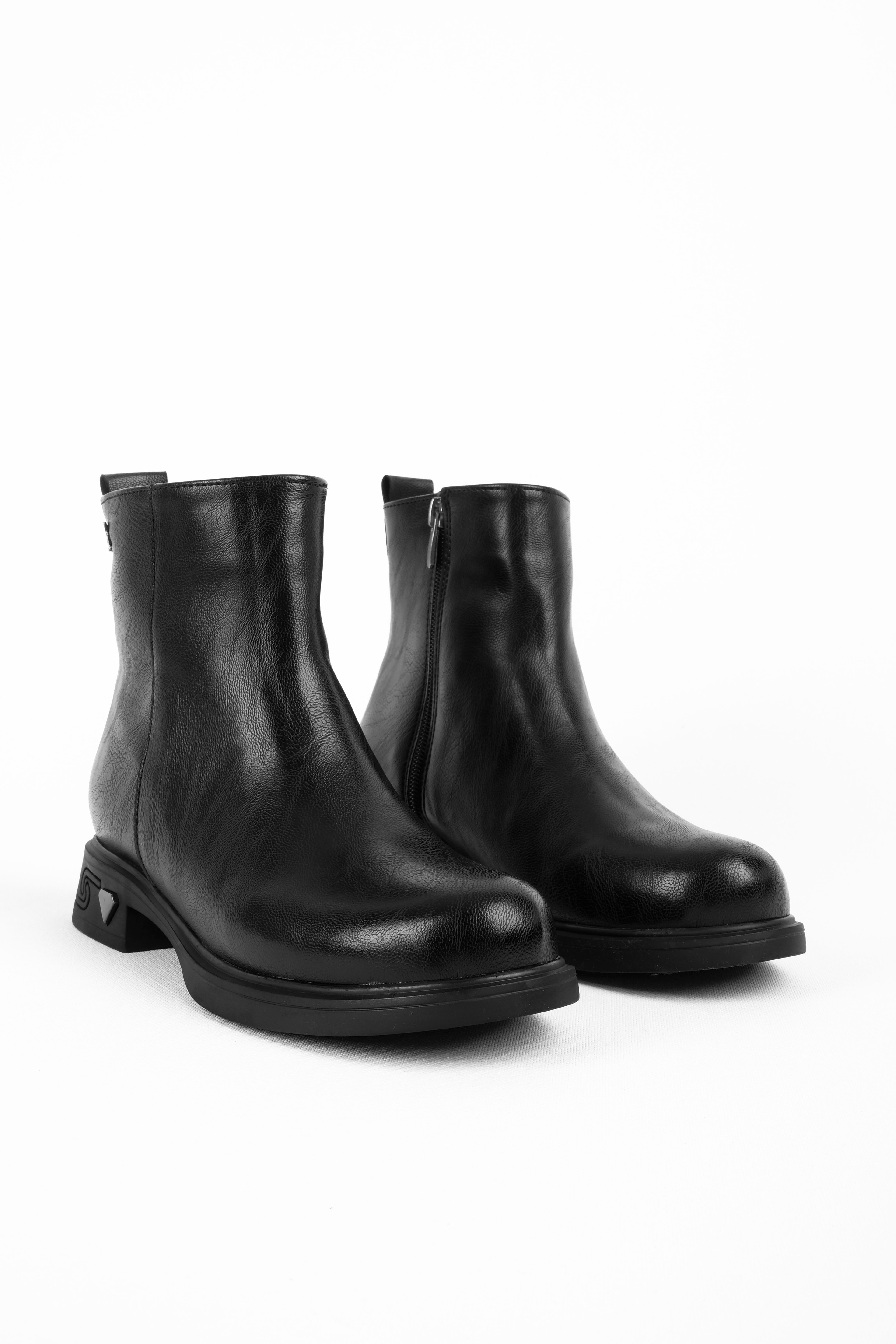 Kinoa Kadın Dikiş Detaylı Fermuarlı Desenli Topuk Detaylı Bot b4208 - SİYAH