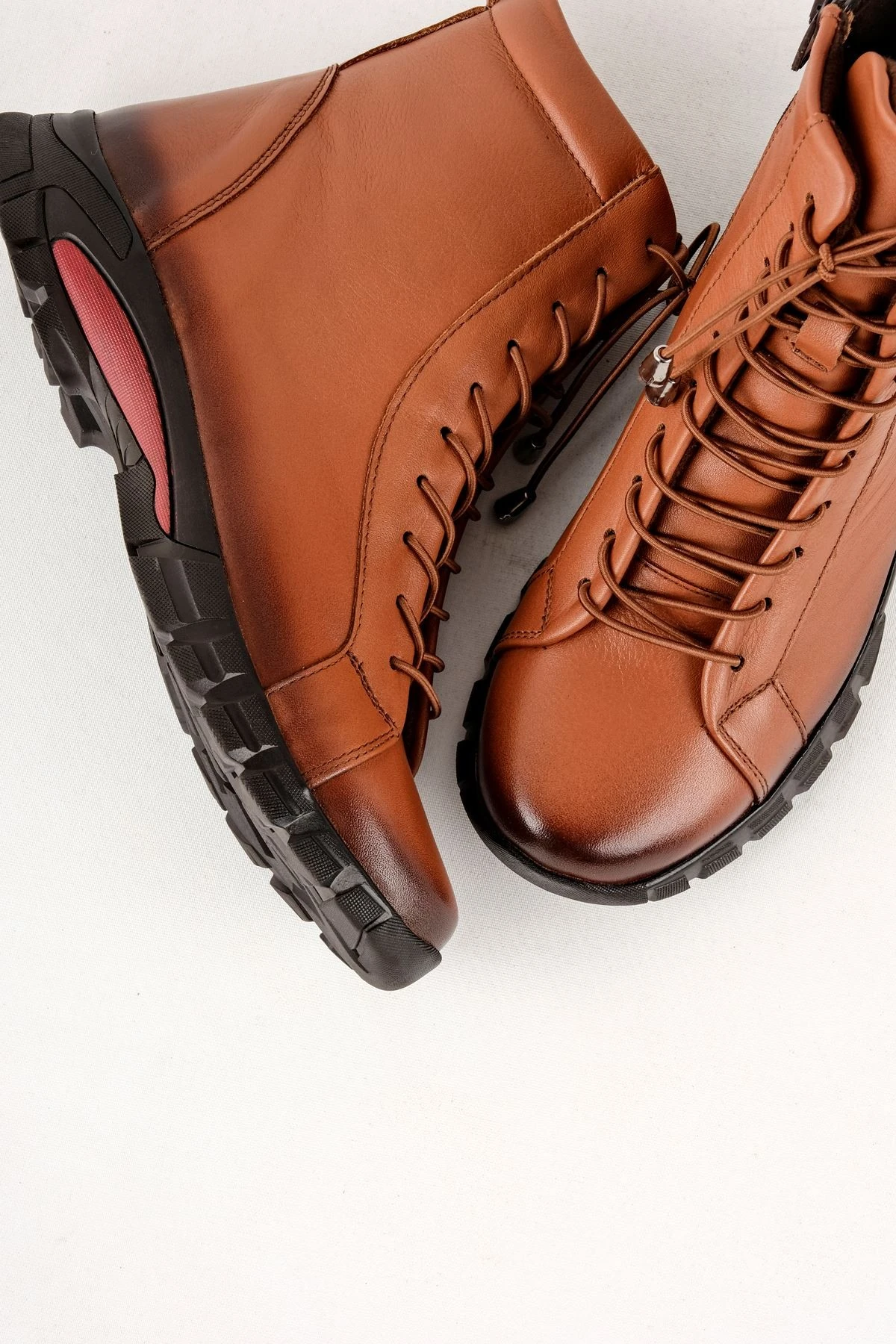 Ovva Kadın Hakiki Deri Bağcık Detaylı Fermuarlı Bot