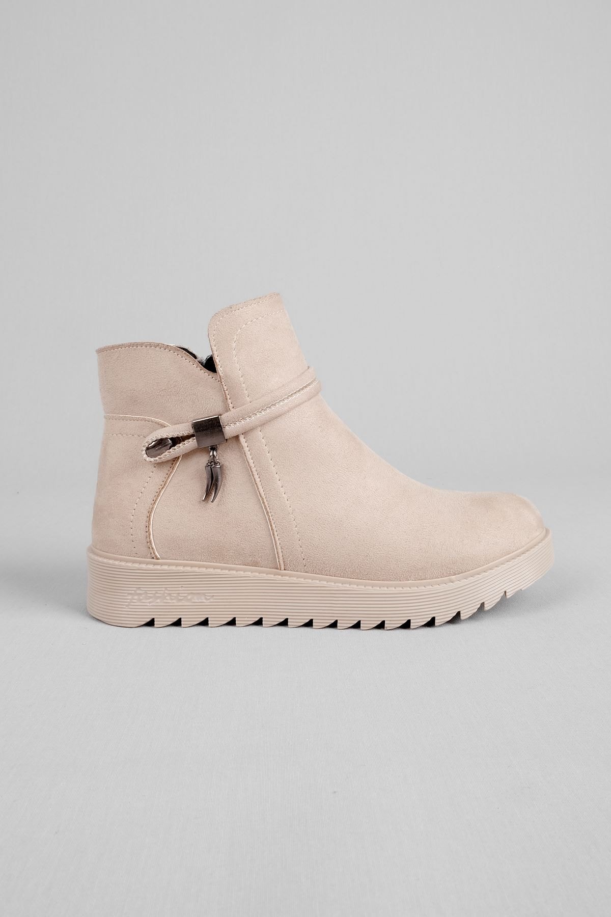 VİSİON KISA KADIN BOT METAL SÜS DETAYLI 1632