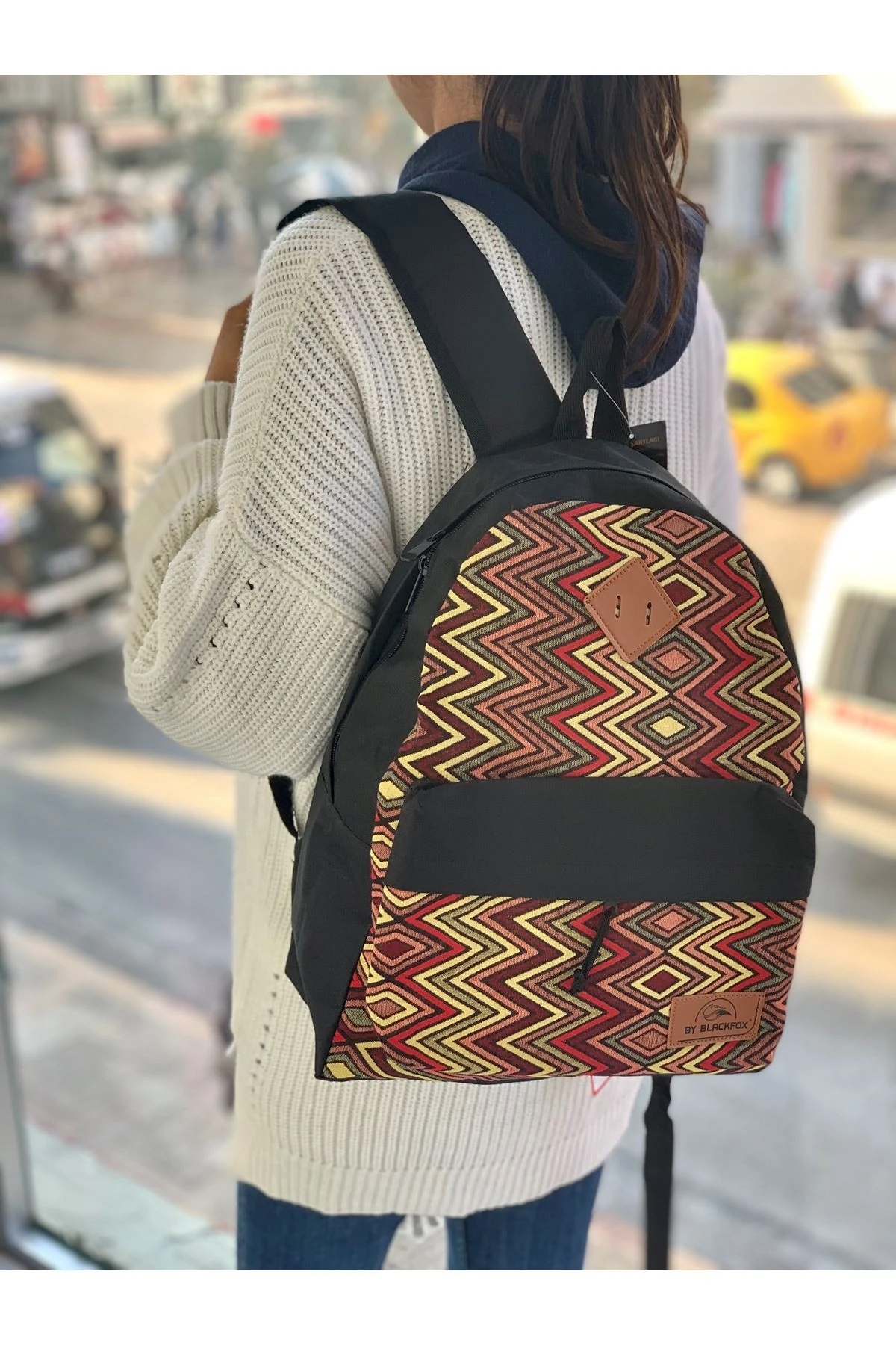 Desenli Sırt Çantası