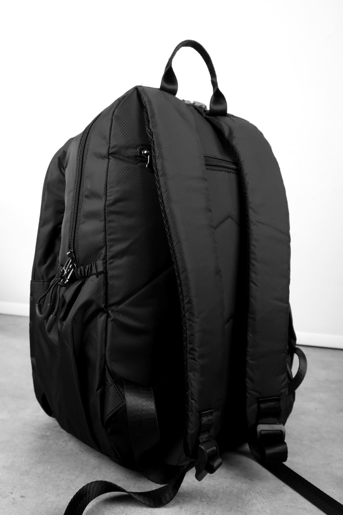 Unısex Önünden Tek Göz Detaylı Sırt Çantası(571-13-9E) 2853 - siyah