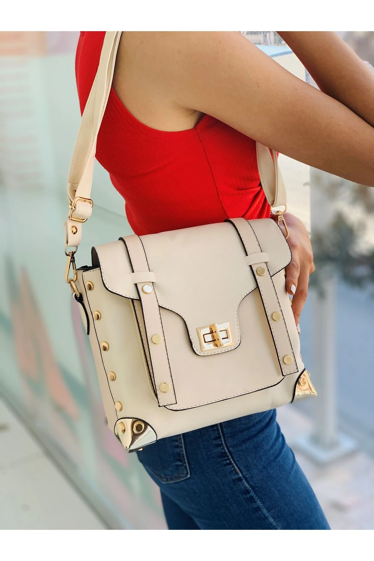 Zımbalı El Çantası