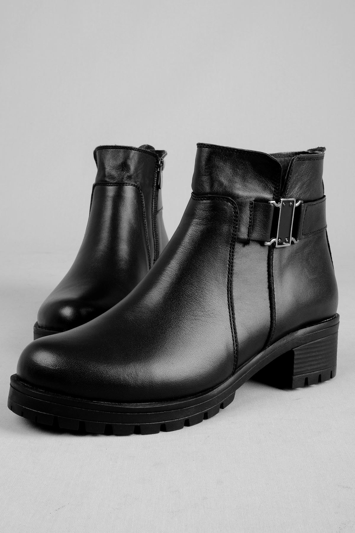 Diamond Kadın Hakiki Deri Bot Dikdörtgen Metal Detaylı