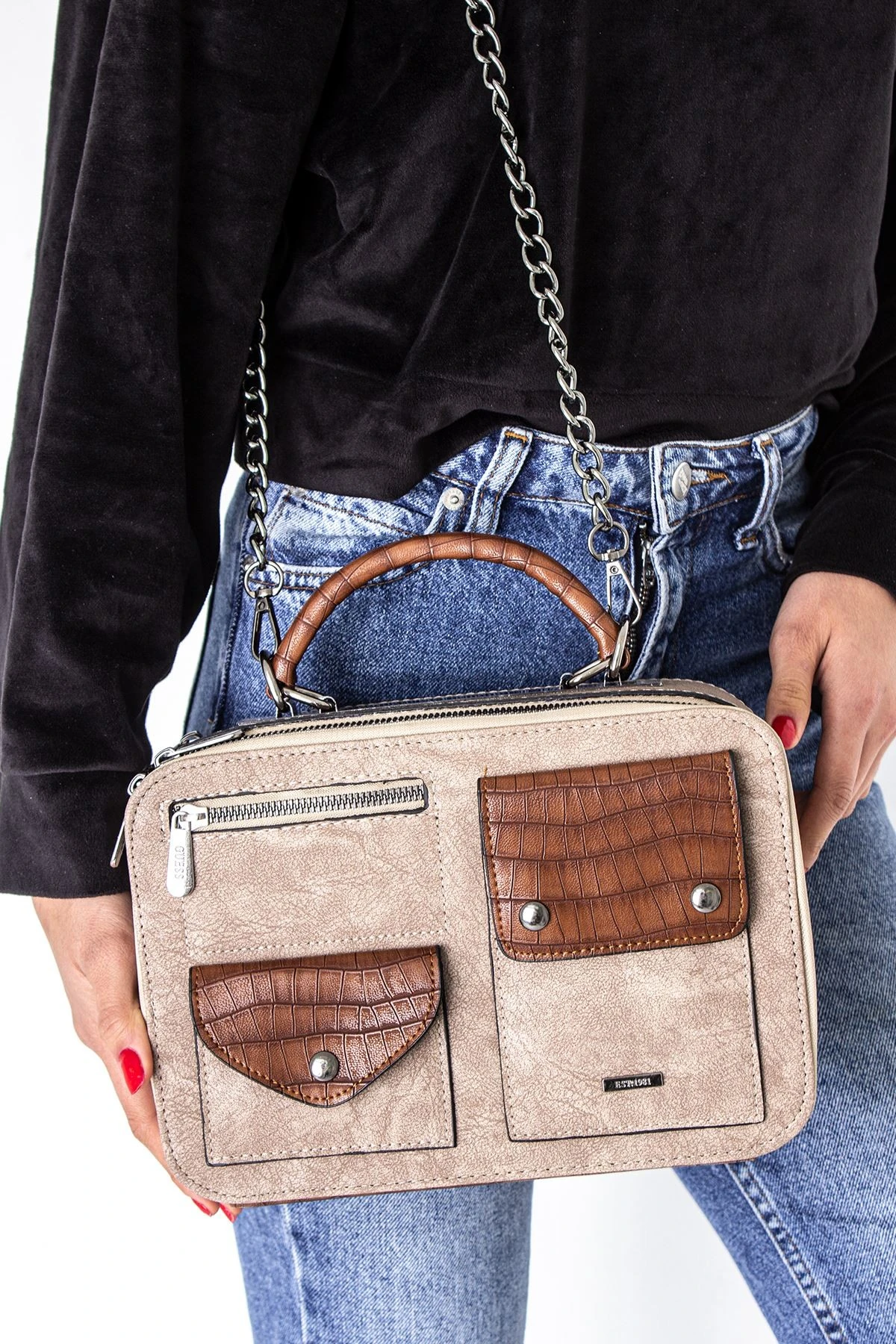 HALLI KADIN ÇAPRAZ ÇANTA