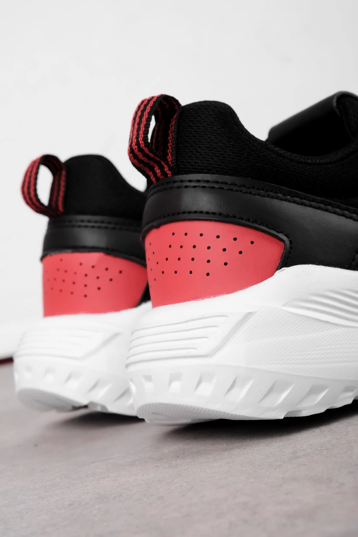 Blood Kadın Bağcıklı Kalın Tabanlı Spor Ayakkabı 3705 - siyah