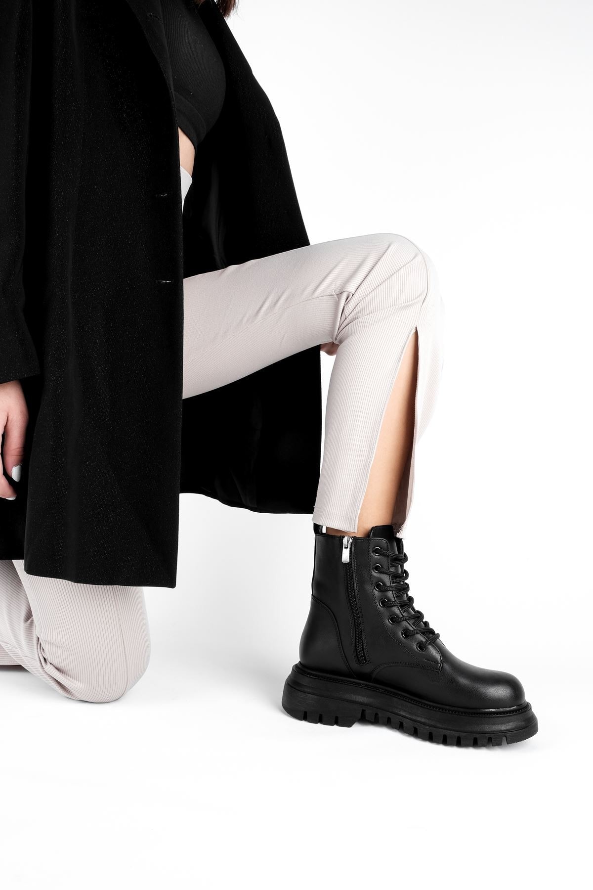 BLİSSE KALIN TABAN KADIN POSTAL 1674