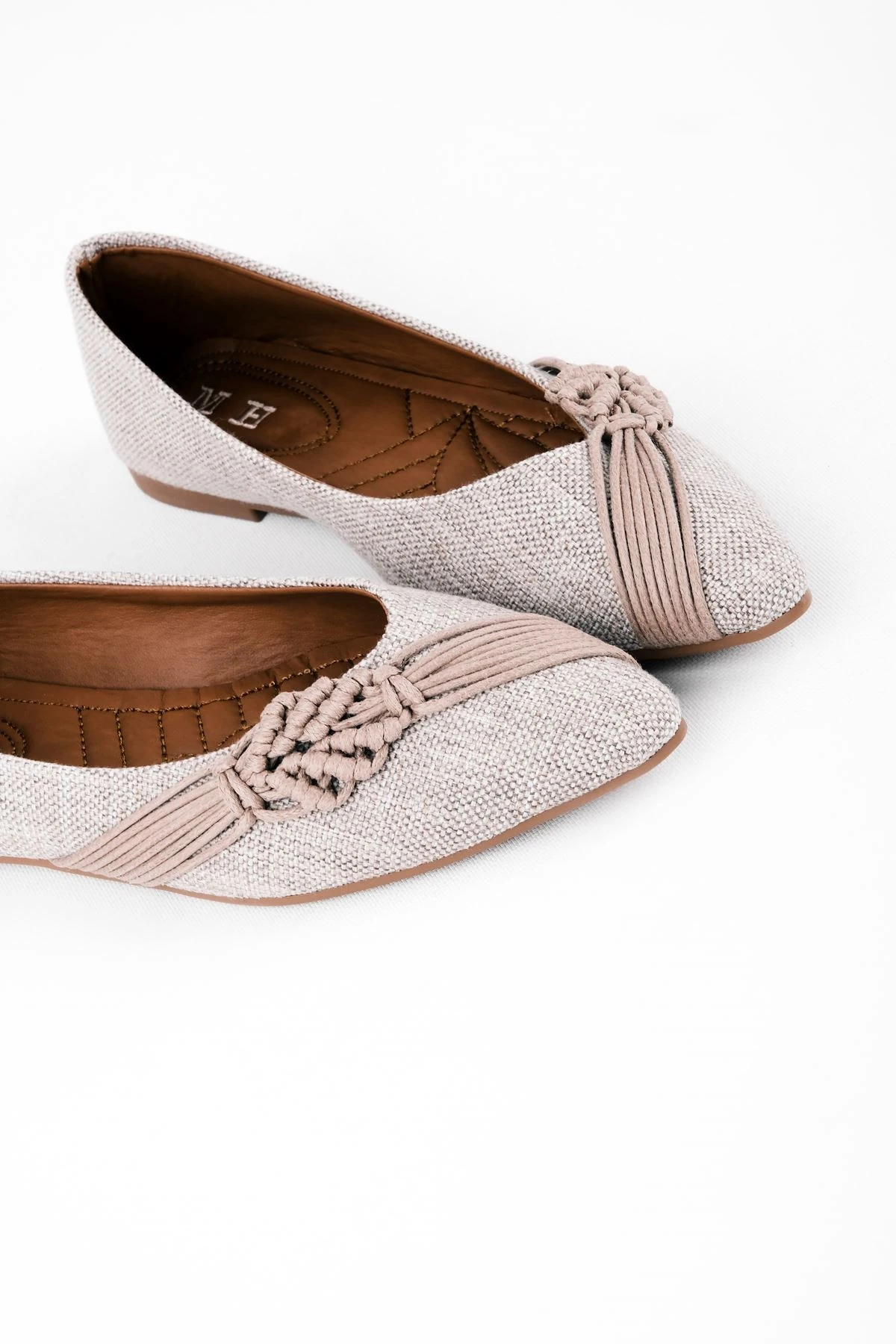 Modi Kadın Önü Örgü İp Detaylı Babet