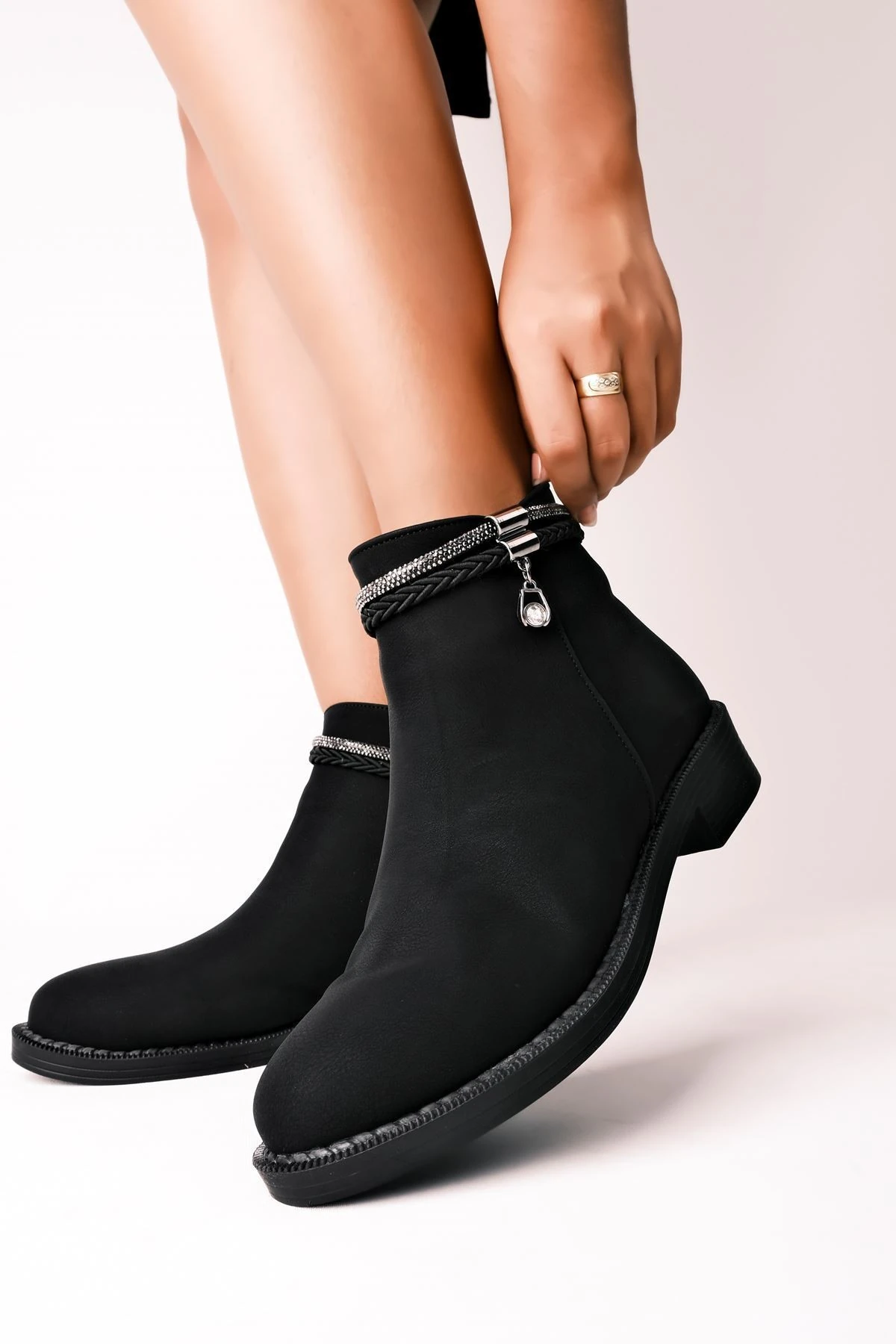 Tham Kadın Örgü Taş Detaylı Bot( Kısa Topuk)