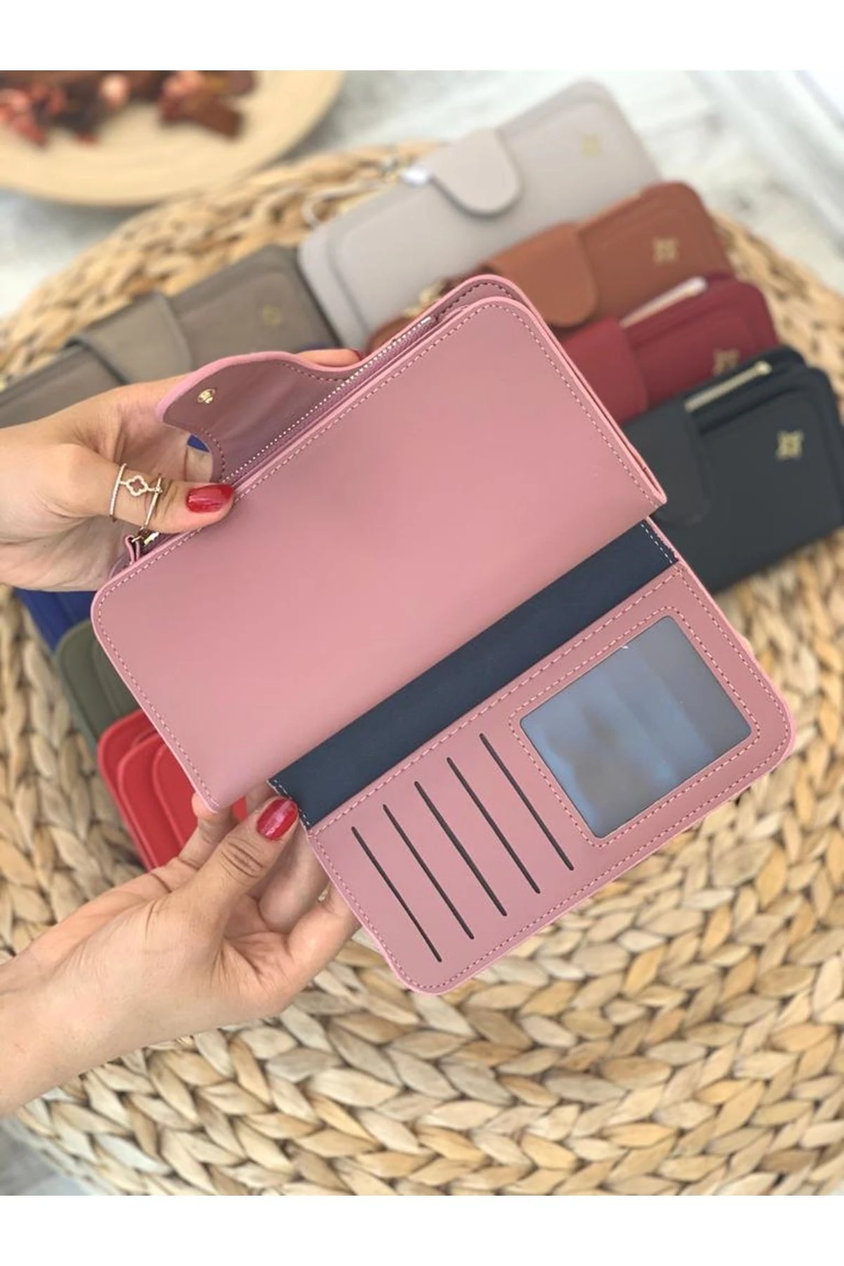 ÖNÜ BANTLI CÜZDAN 7-33