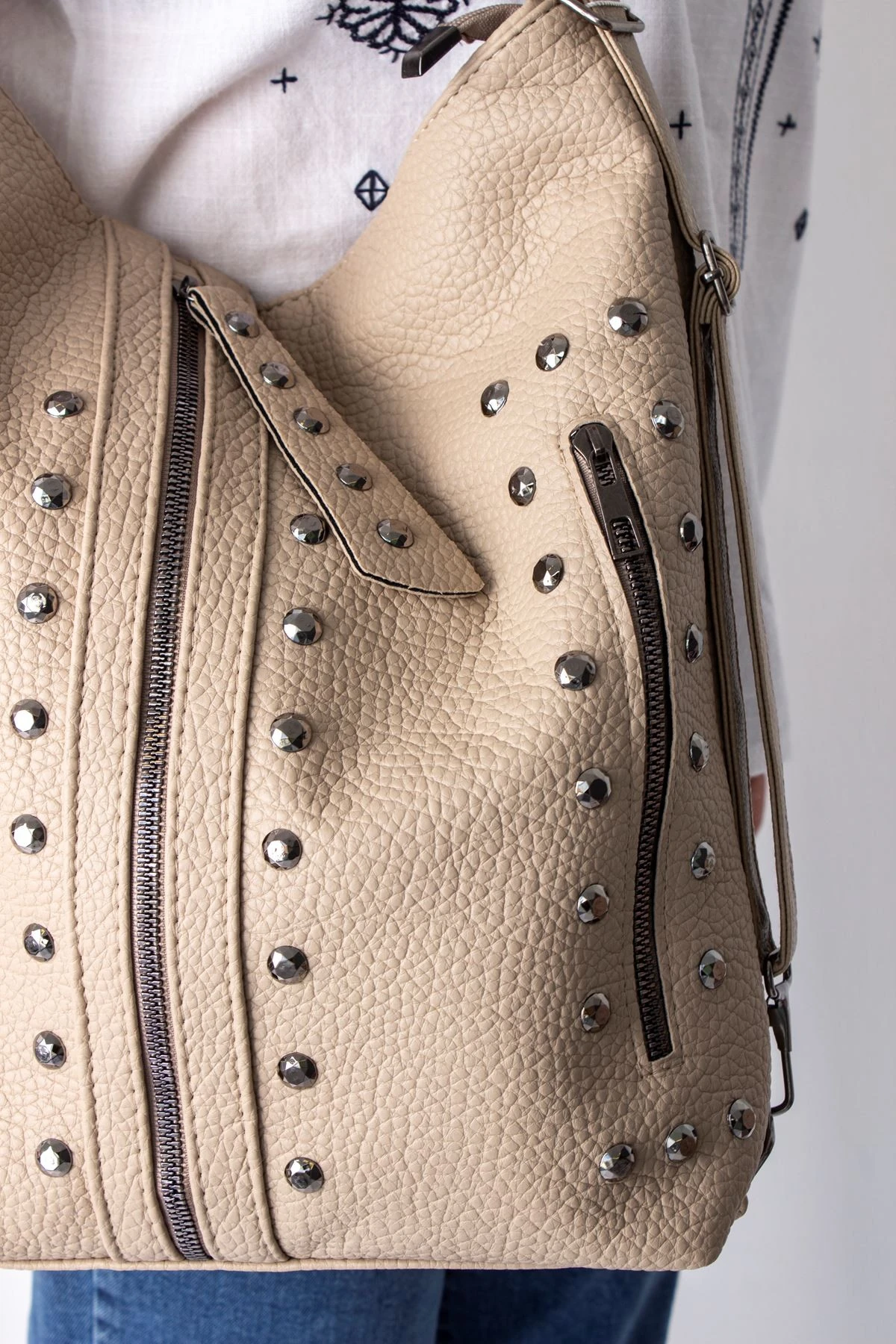 LİNDY BAYAN KOL ÇANTA