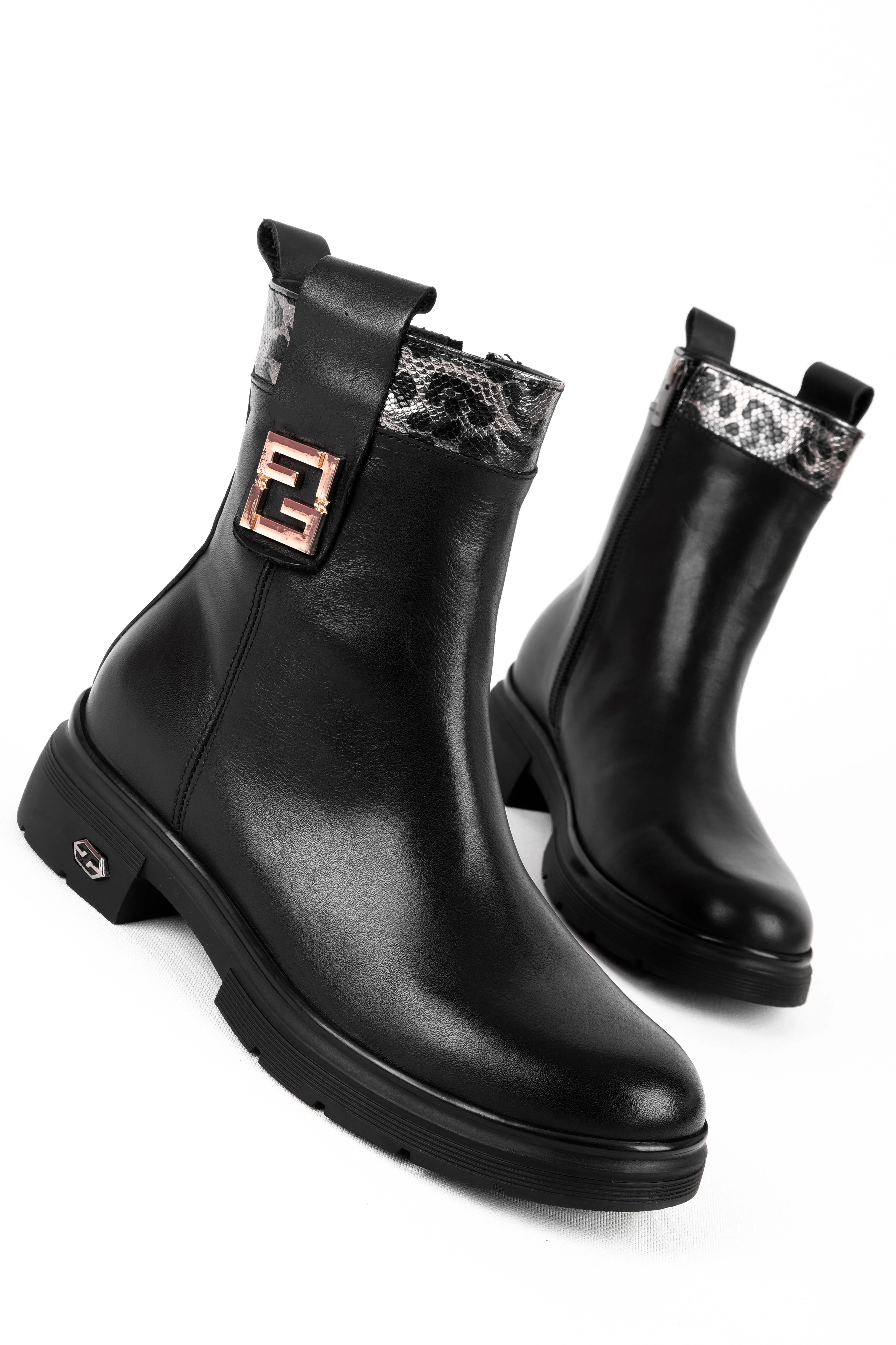 Risus Kadın Hakiki Deri Yanından Toka Detaylı Fermuarlı Bot(4201) - SİYAH