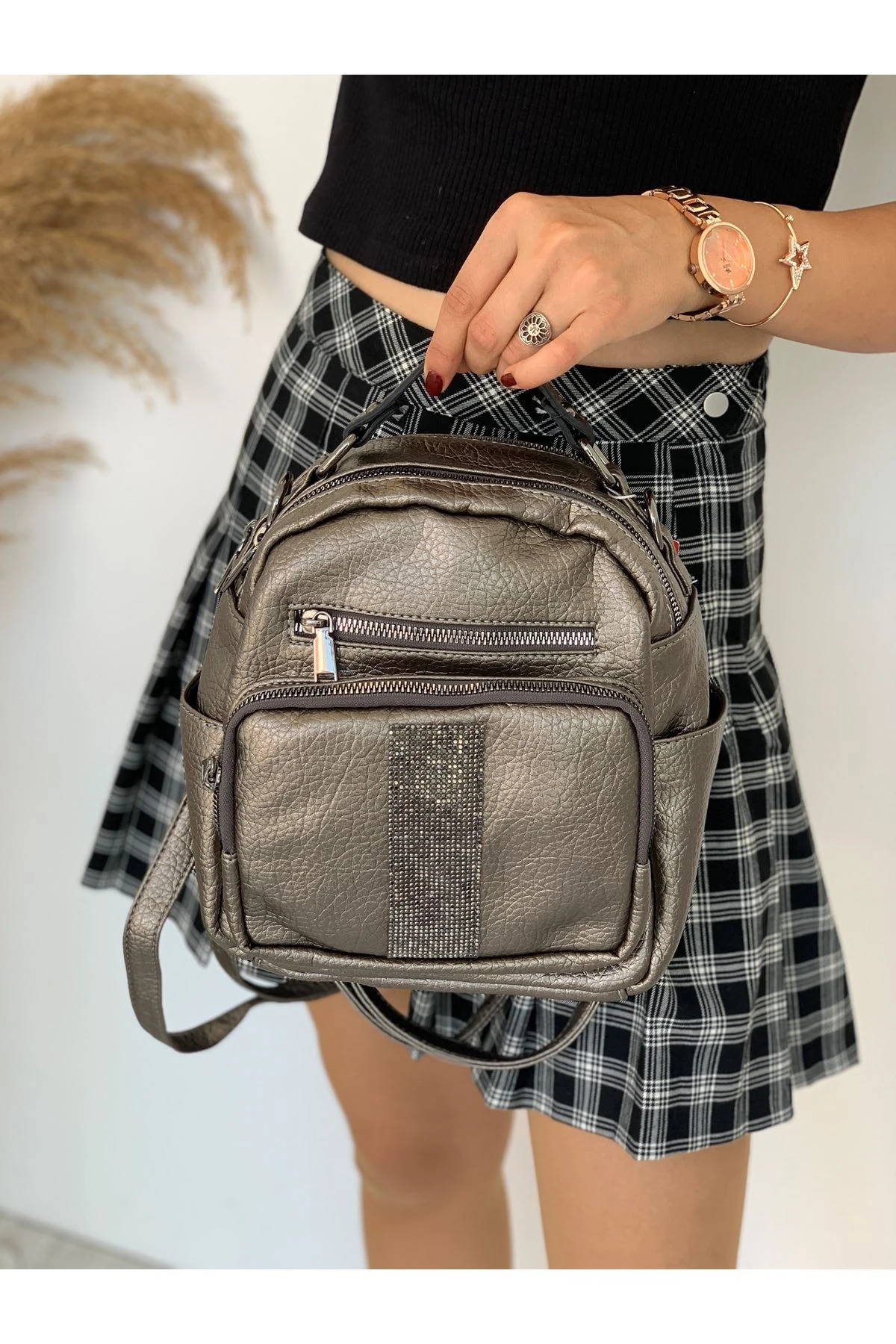 AKİLA TAŞLI BAYAN ÇANTASI