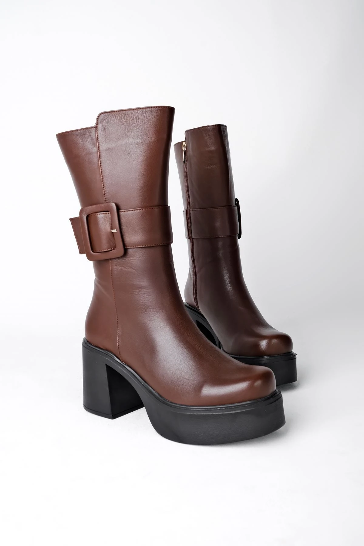 Misha Kadın Hakiki Deri Çizme Büyük Kemer Detaylı