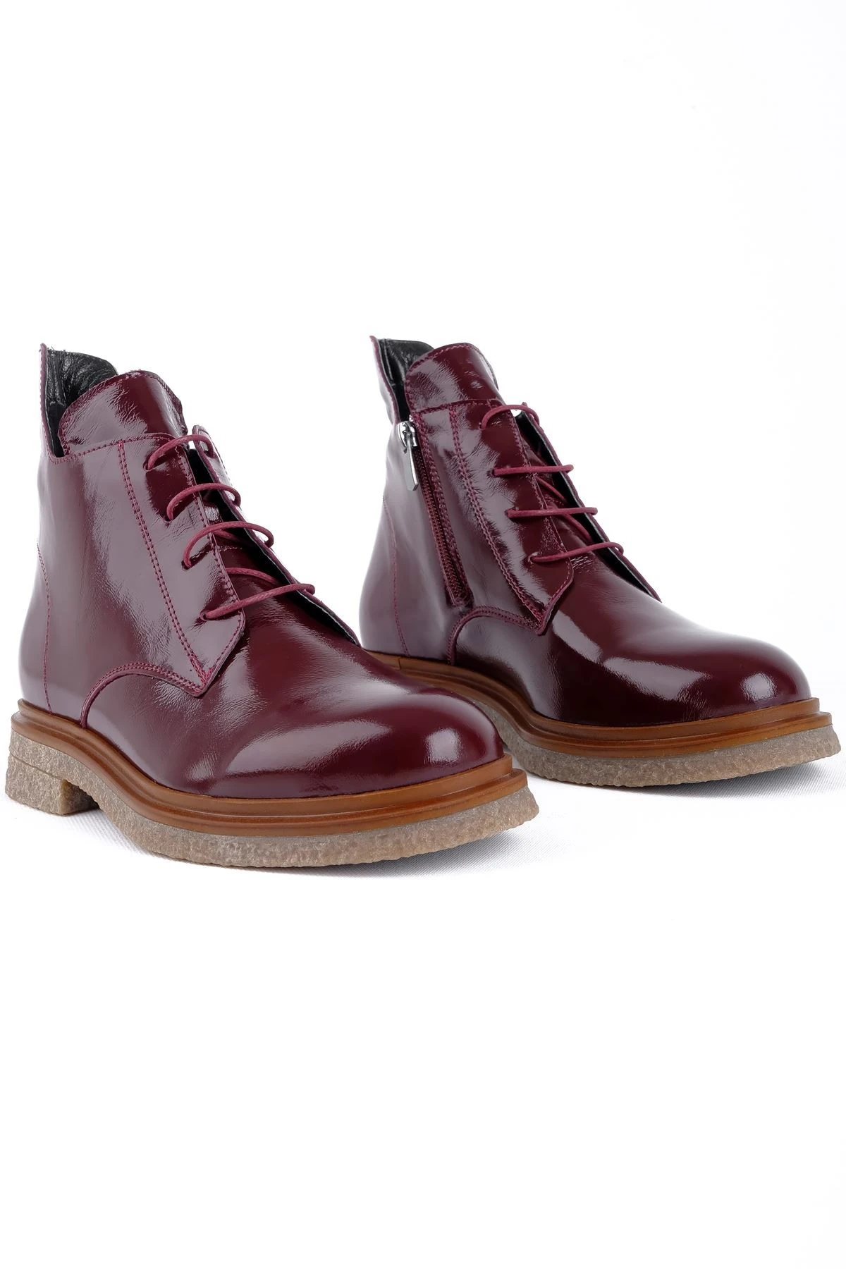 Zeta Kadın Hakiki Deri Bağcık Detaylı Fermuarlı Bot