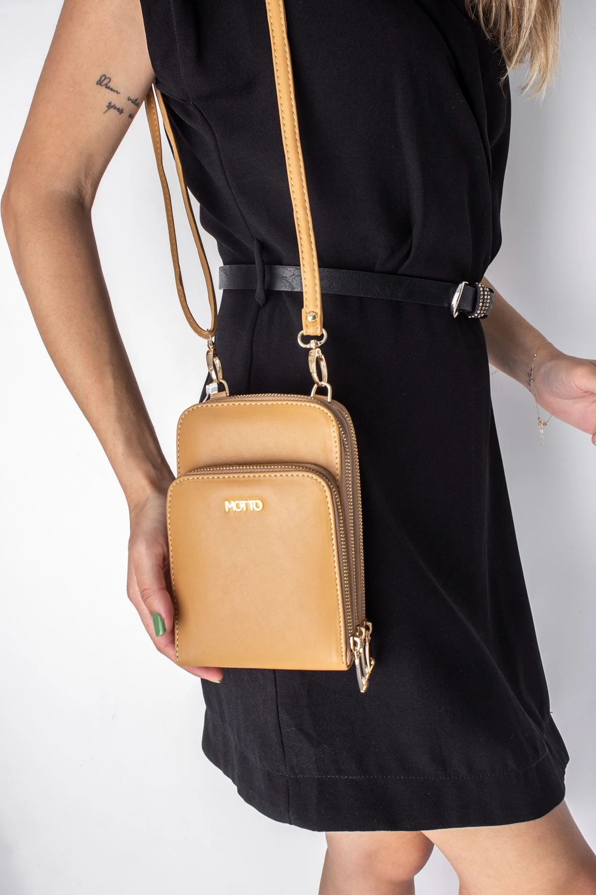 KADIN TELEFONLUKLU ÇAPRAZ ÇANTA (1341)