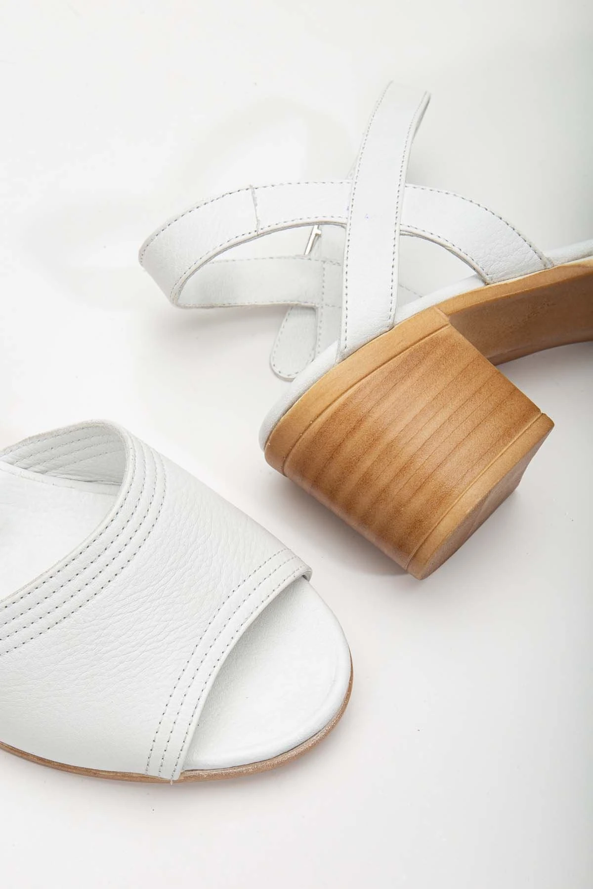 Jolıe Kadın Hakiki Deri Topuklu Ayakkabı Çapraz