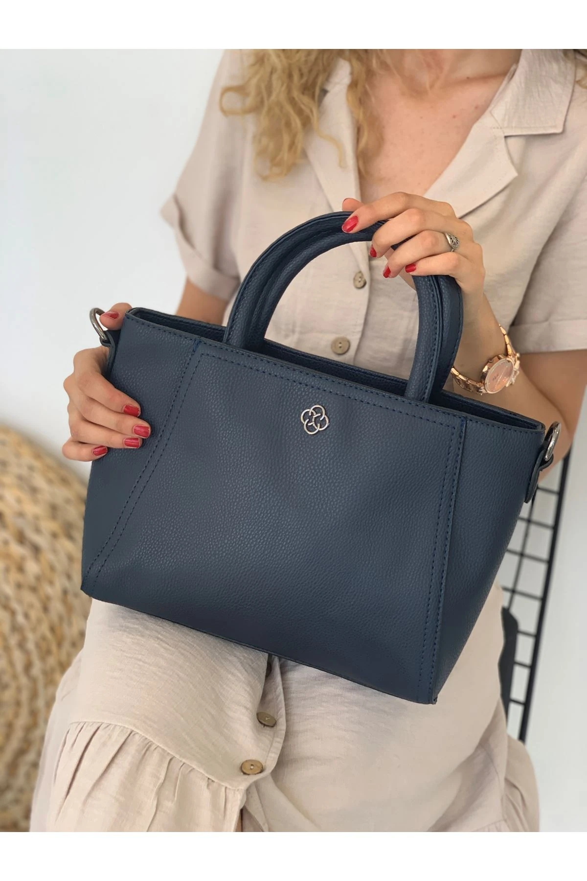 ALİNA BAYAN EL ÇANTASI