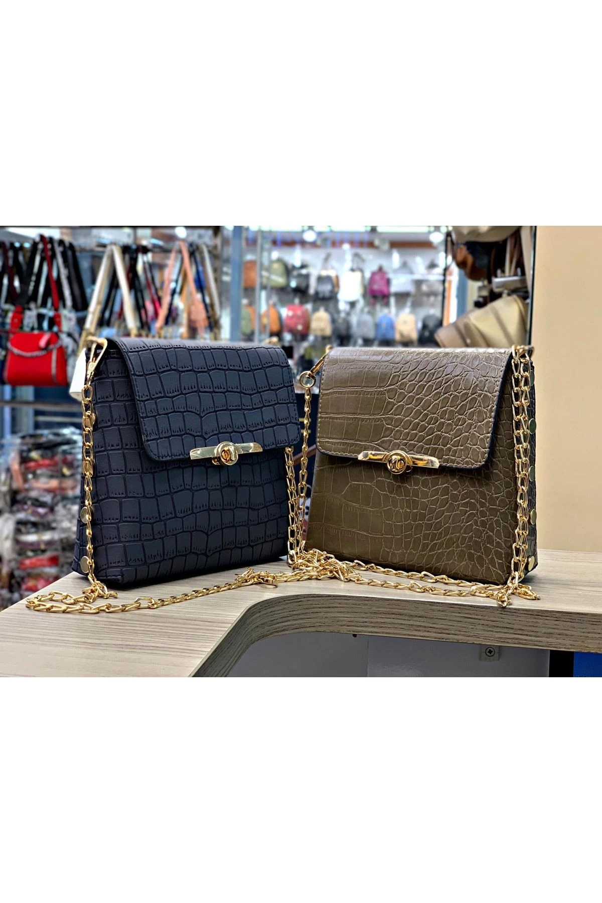 KÜÇÜK ÇAPRAZ CANTA