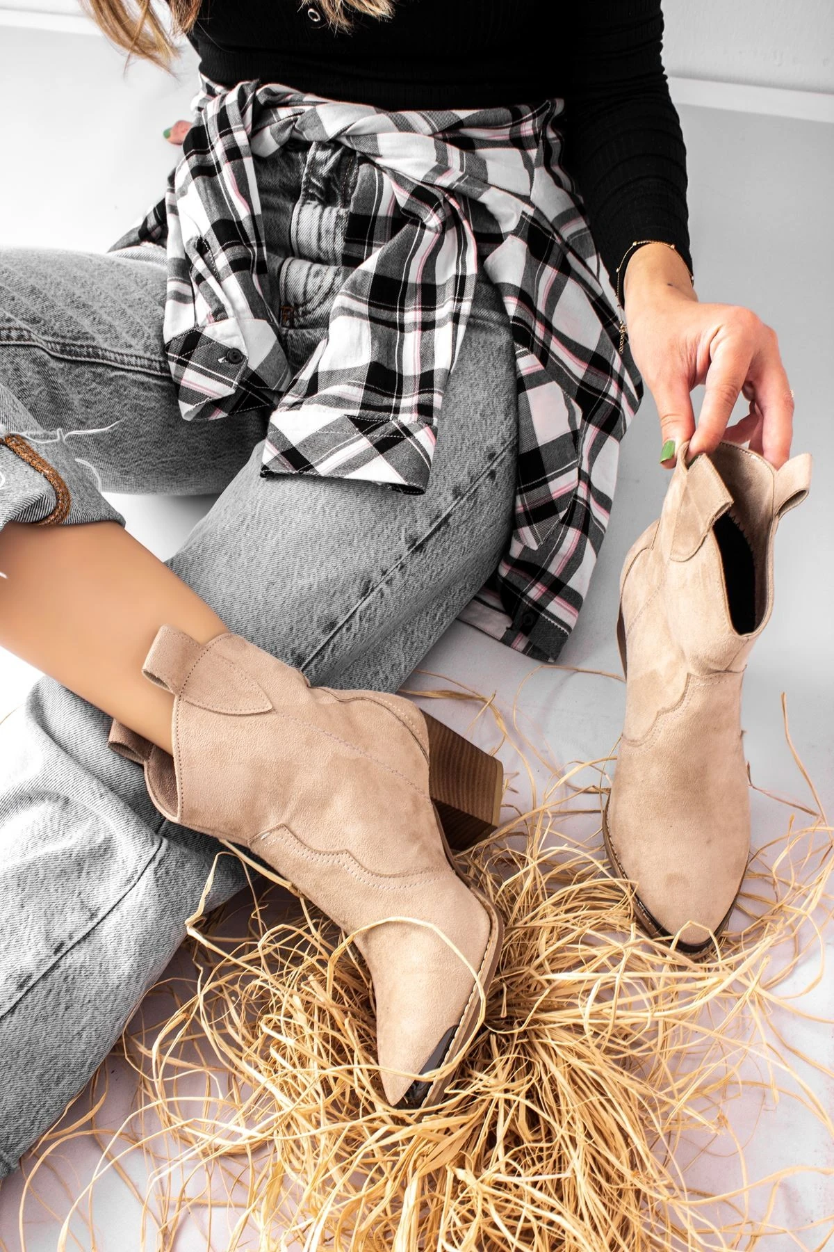 BRUSH KADIN KOVBOY KISA BOT - S.KREM