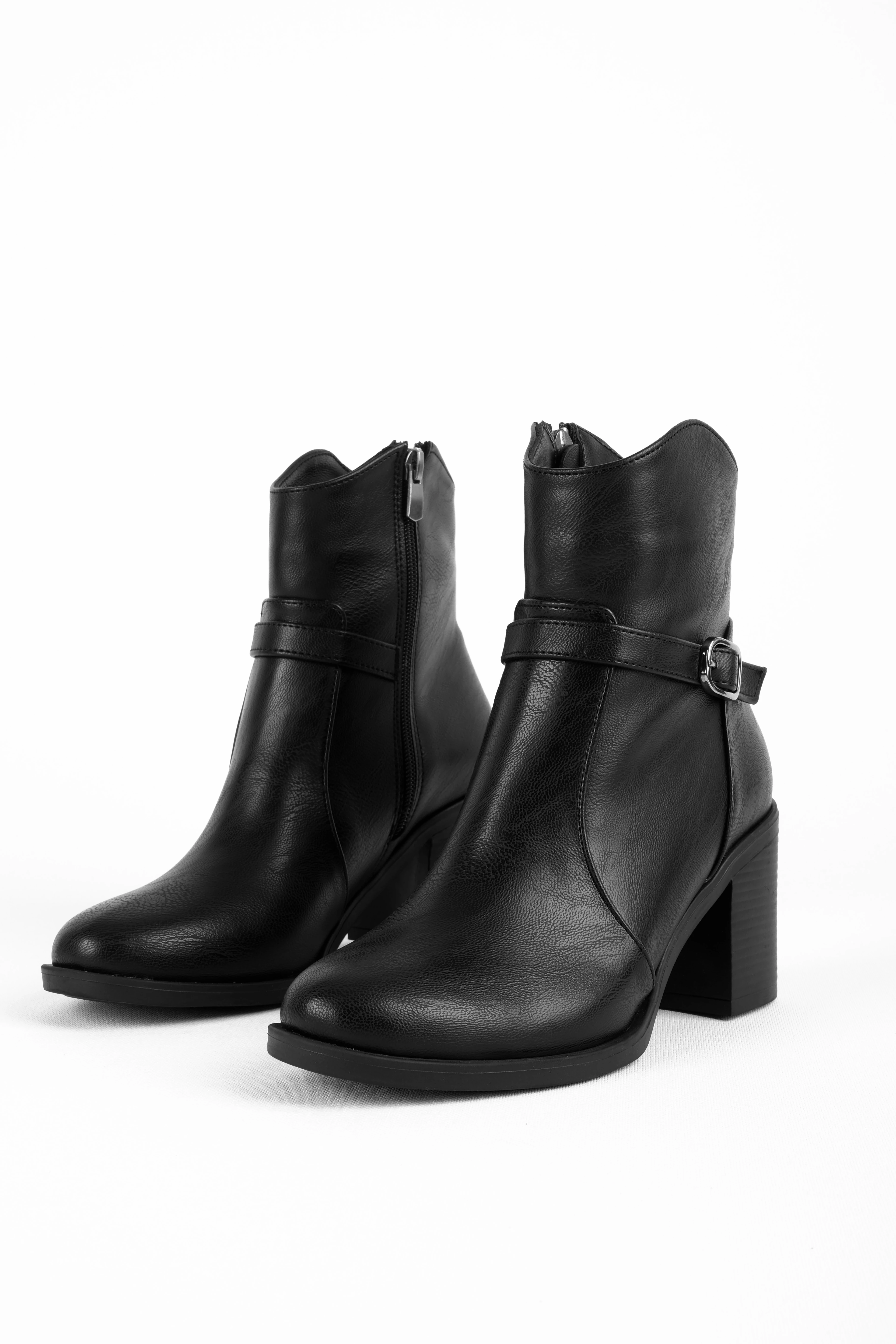 Main Kadın Kemer Toka Detaylı Topuklu Bot 4252 - SİYAH